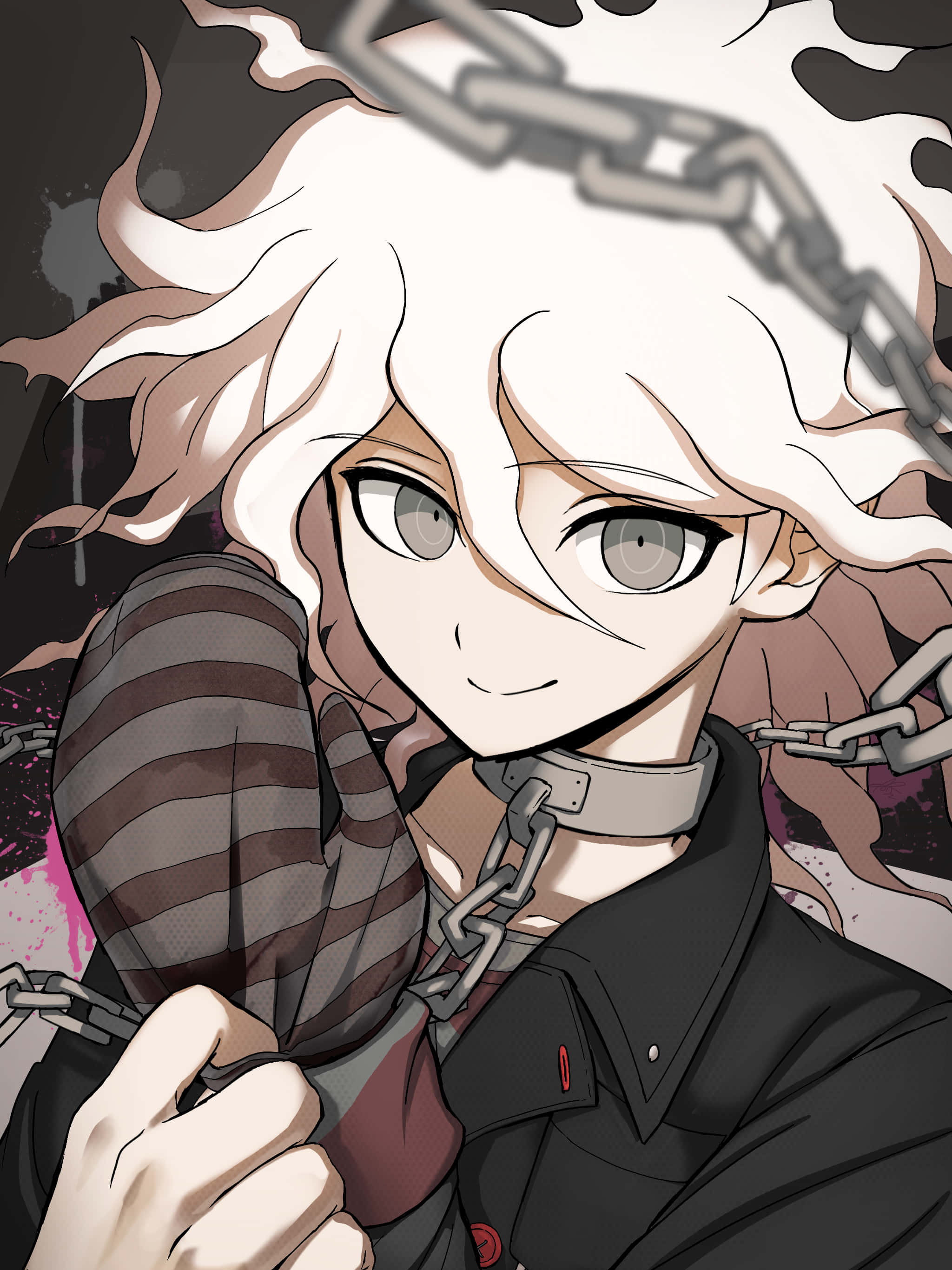 僕人手套Danganronpa頭像 壁紙 — 一個白髮動漫角色，頸部和手臂纏繞鎖鏈，在黑暗粗糙的背景中微笑。