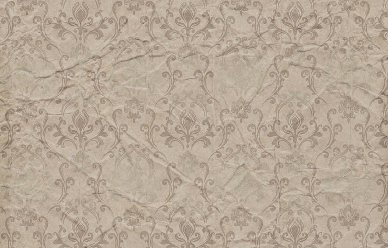 Beautiful Pattern 桌布 壁紙 — 優雅嘅米色大馬士革圖案牆紙，帶有細膩質感同復古花卉圖案。