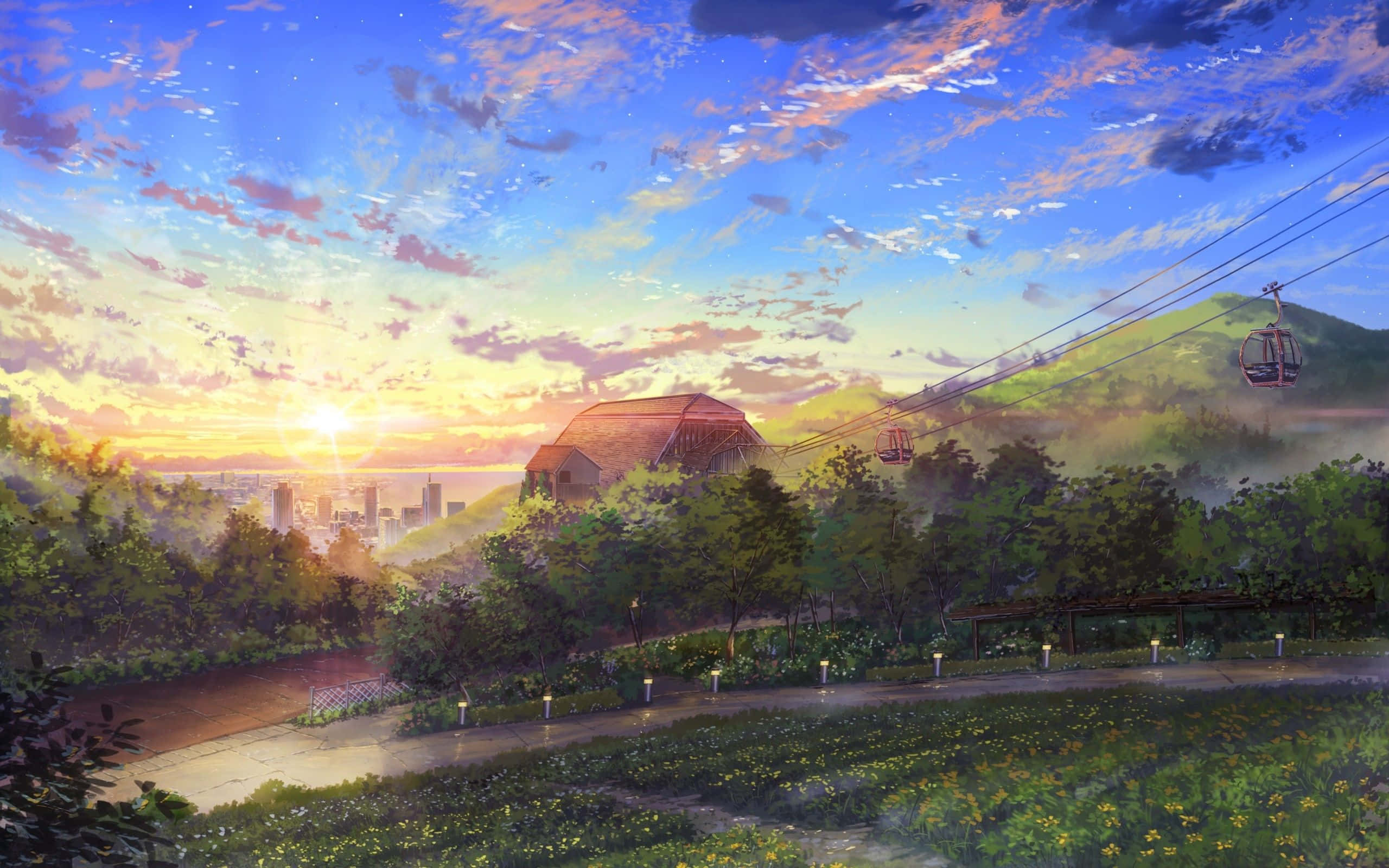 Anime Sunset 桌布 壁紙 — 充滿活力的動畫風格日落場景，纜車在鬱鬱蔥蔥的綠色山丘上滑行，朝向遠處的城市天際線。