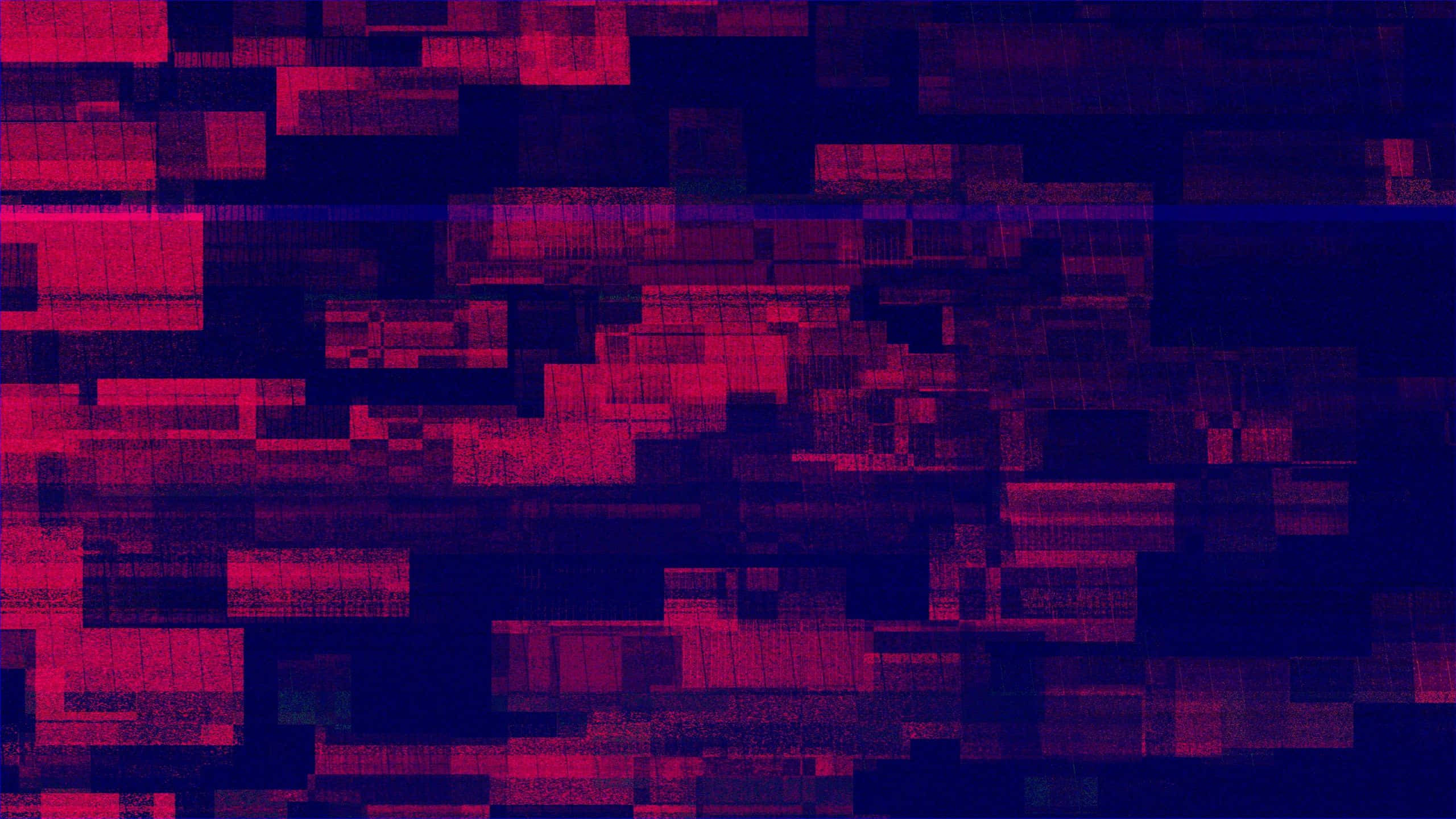 Glitch Effect 桌布 壁紙 — 充滿活力的故障藝術，以鋸齒狀的洋紅色和深藍色像素塊創造數位扭曲效果。