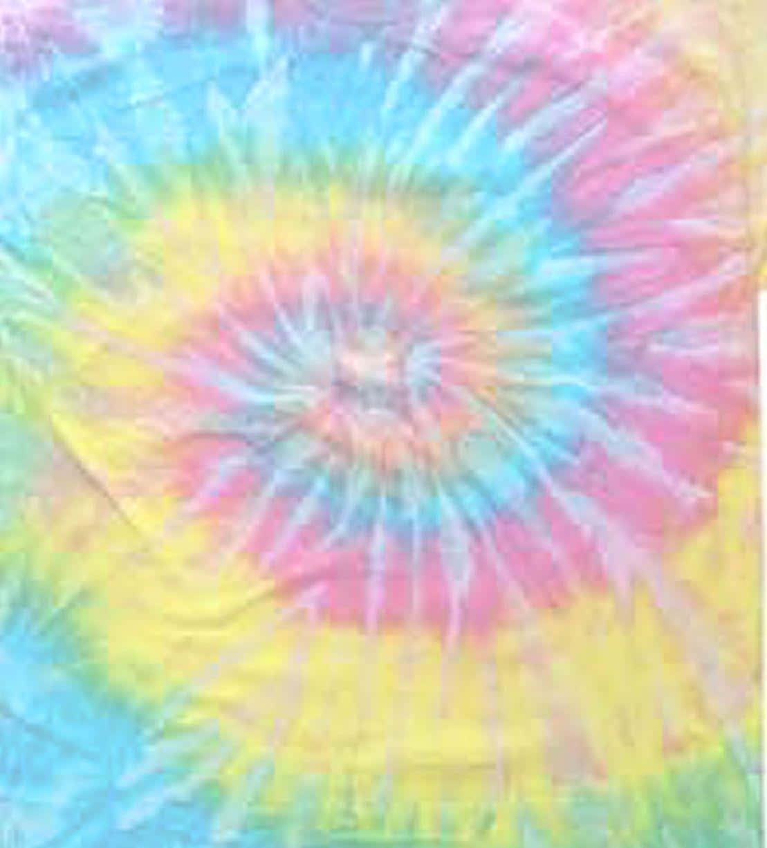 Pastel Tie Dye 桌布 壁紙 — 充滿活力的紮染布料，帶有從中心點放射出的漩渦彩虹色。