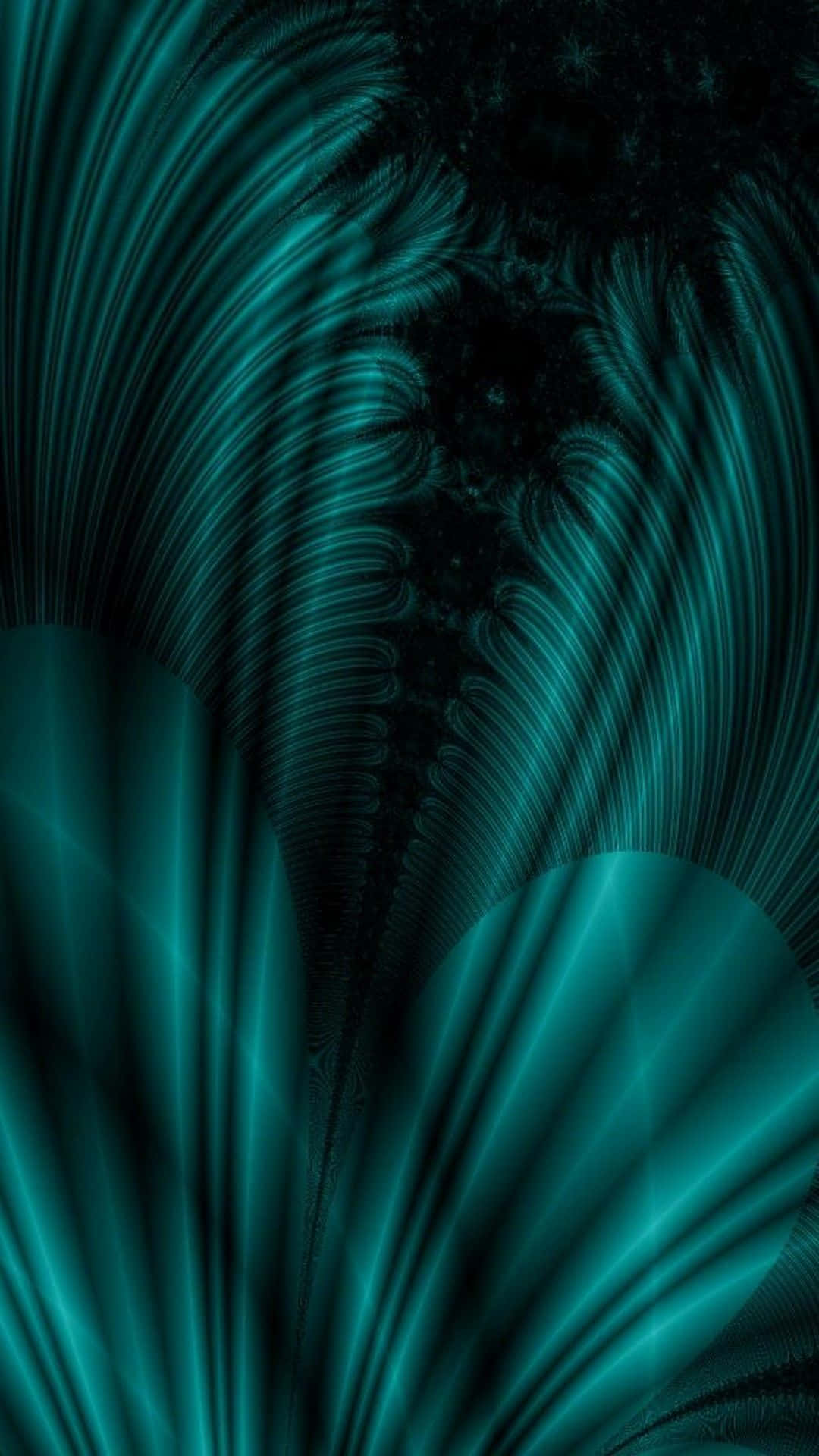 Dark Teal 桌布 壁紙 — 充滿活力的藍綠色分形圖案從黑暗中心輻射而出，形成迷人的數位藝術作品。