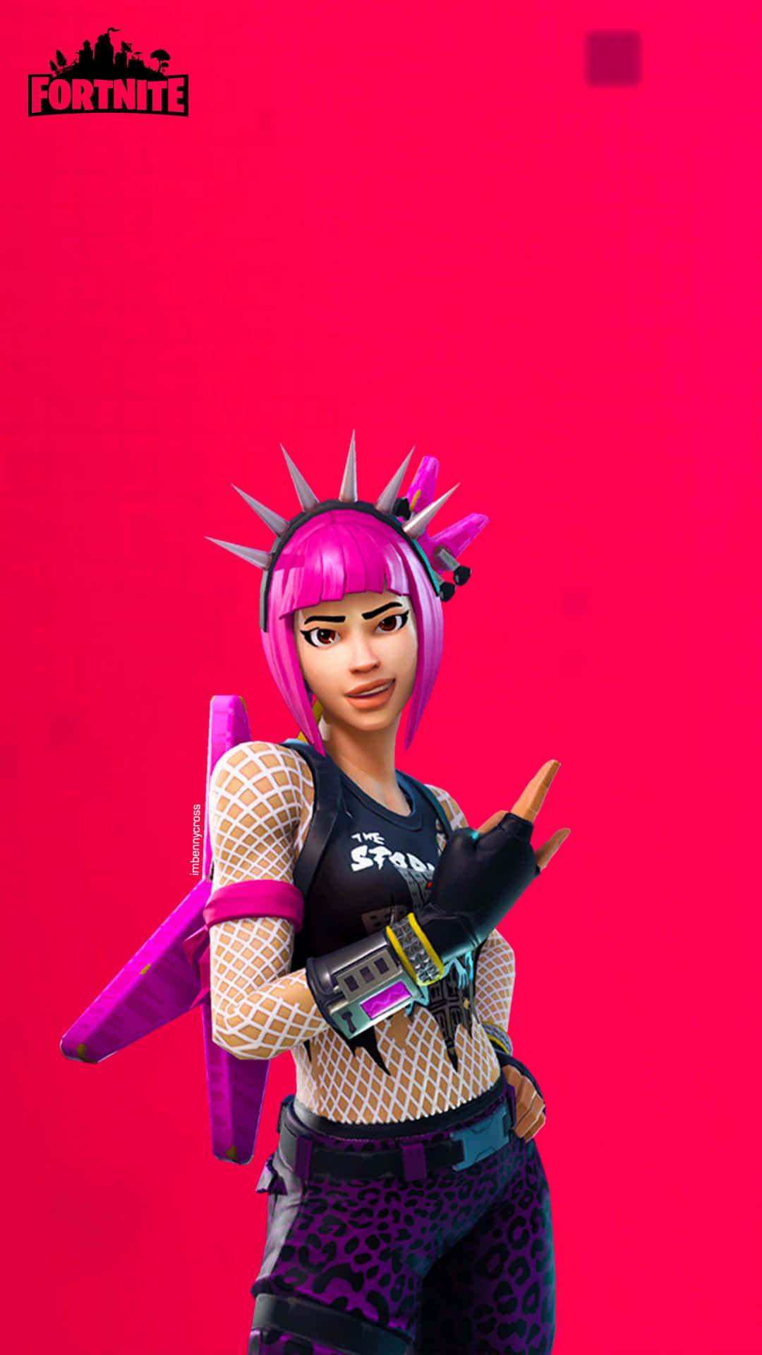 穿著龐克服裝的Fortnite角色在粉紅色背景前手持武器
