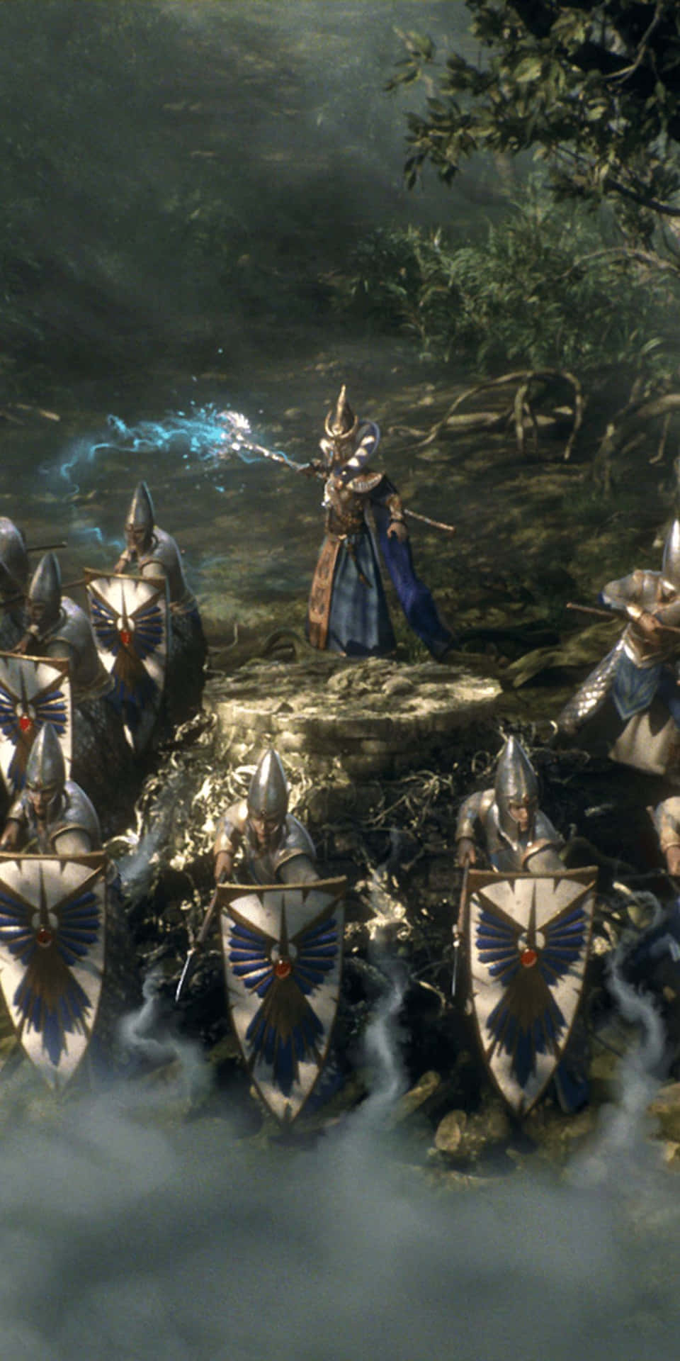 奇幻戰士在迷霧森林中與持盾士兵一起施展魔法。