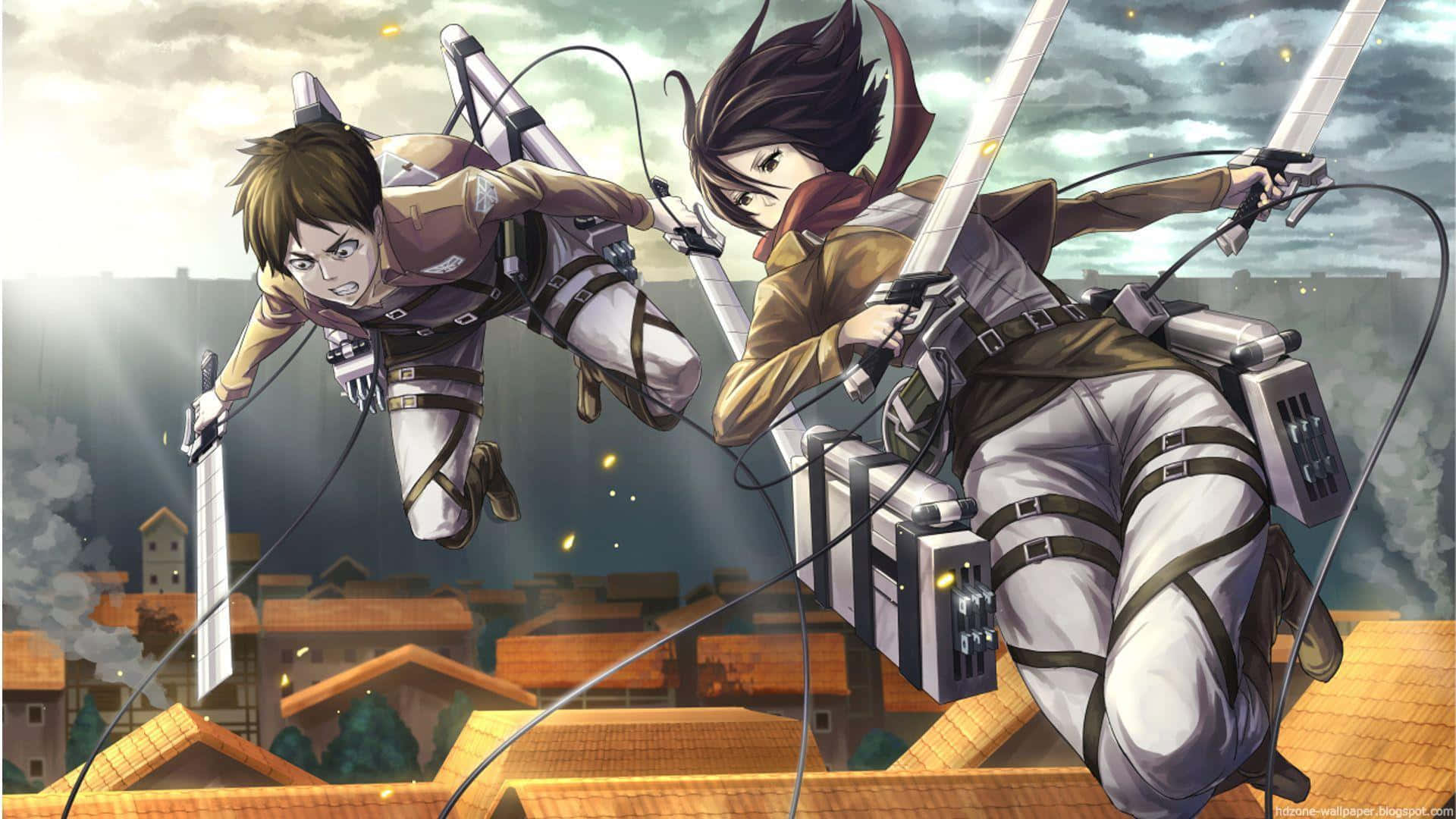 Attack On Titan Video Game 桌布 壁紙 — 兩位動漫戰士在陰雲密布的天空下，拔劍並啟動裝備，翱翔於城鎮上空。