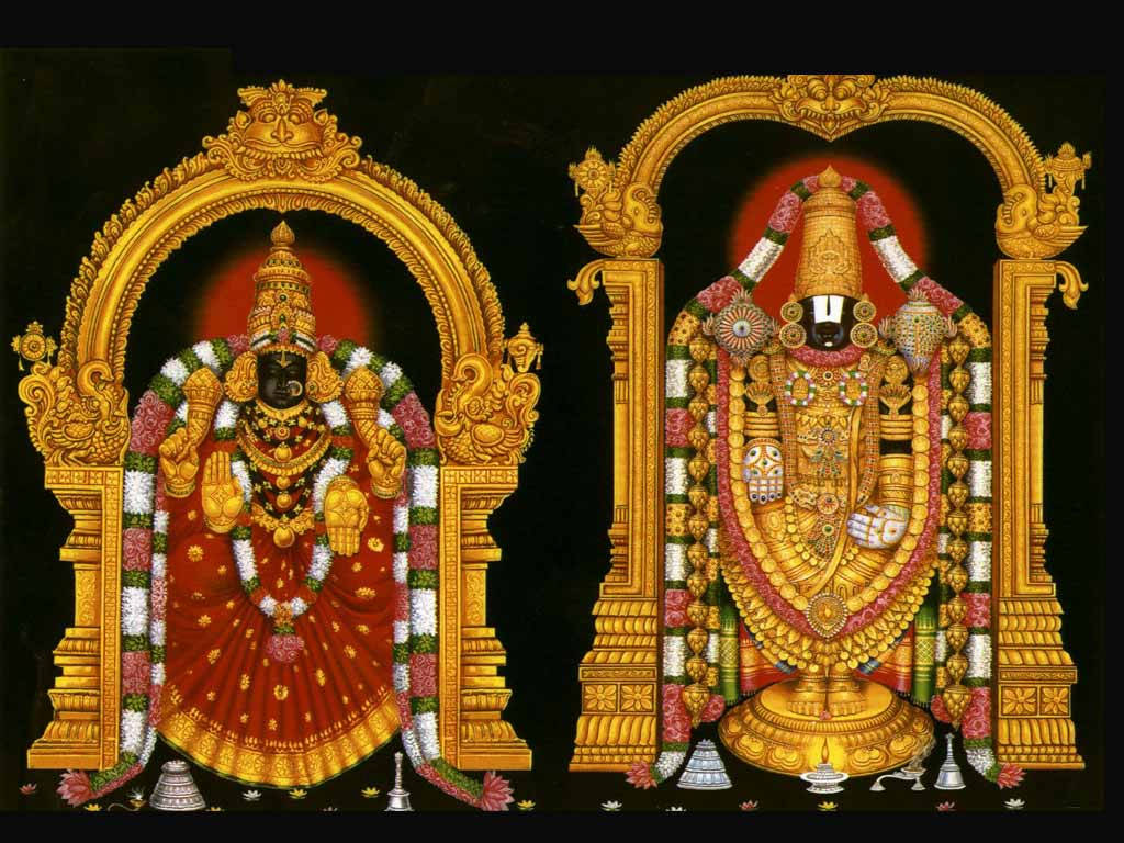 lord venkateswara HD 桌布 壁紙 — 兩位裝飾華麗的印度教神祇，佩戴金飾和花環，站在金色拱門內，背景為深色。
