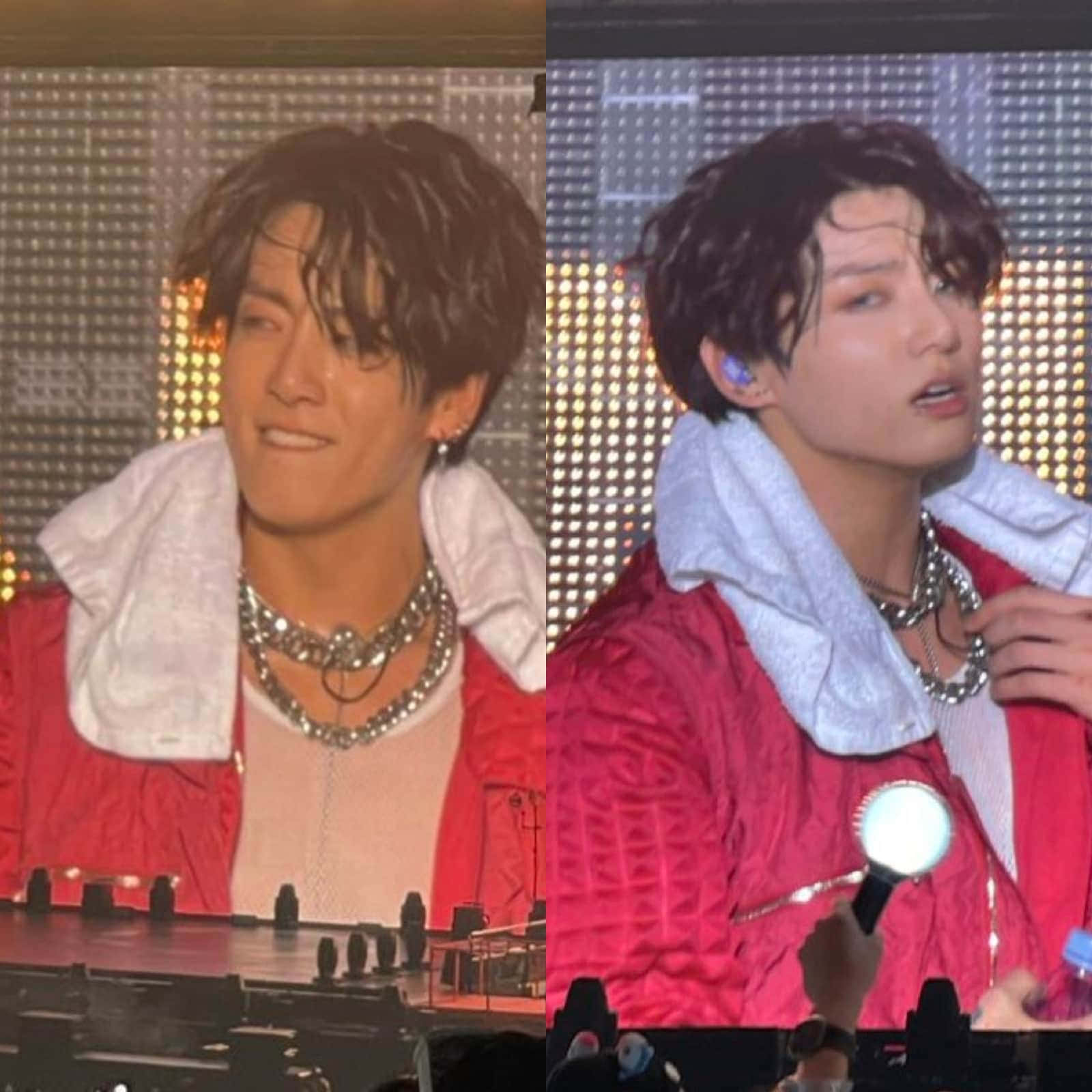 Red Coat 桌布 壁紙 — 兩位身穿紅色外套和銀色鏈條的男性表演者，在燈光明亮的舞台上微笑唱歌，身後有發光的LED面板。