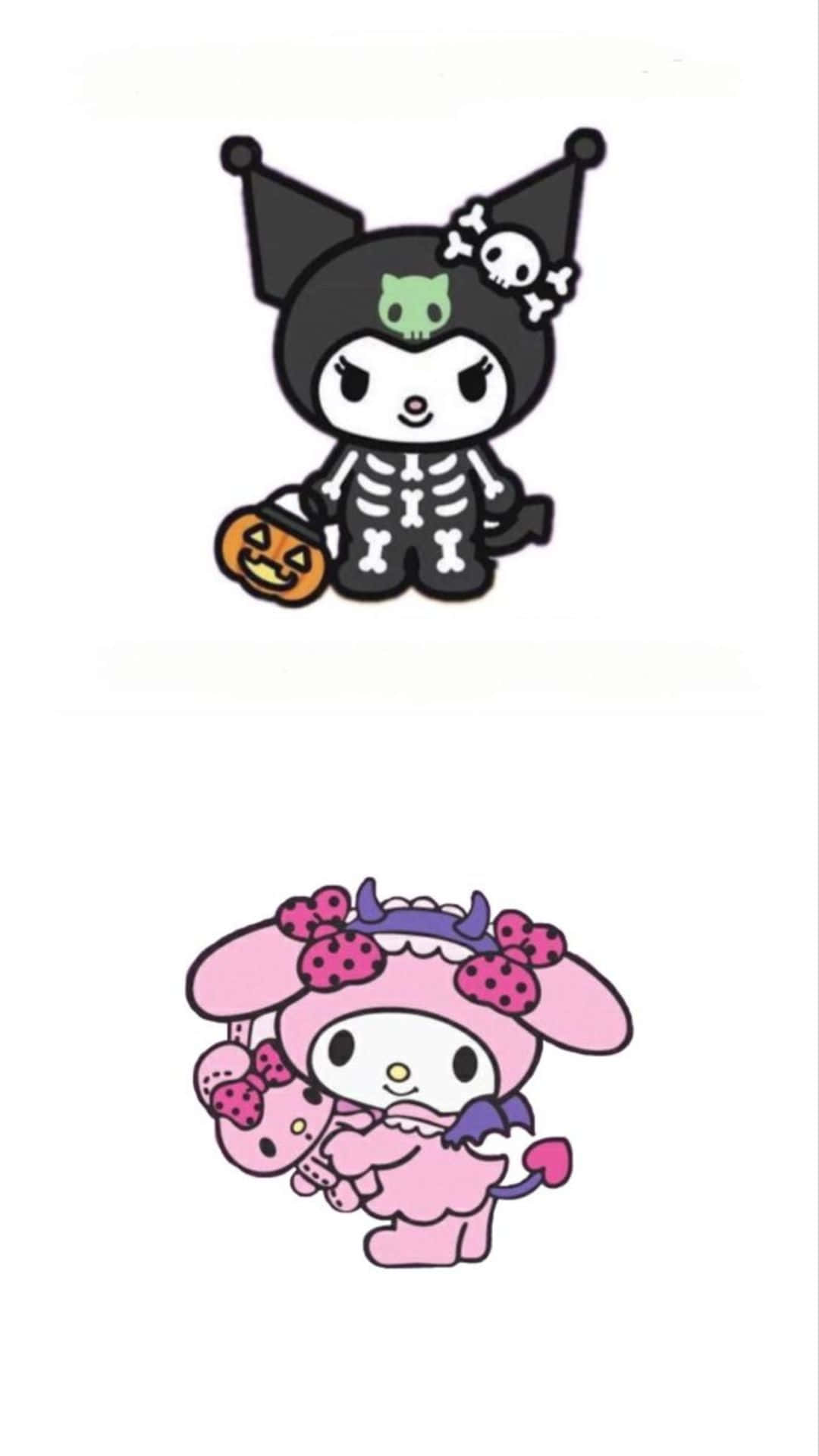 Kuromi Halloween 桌布 壁紙 — 兩個Sanrio角色穿著萬聖節服裝，一個是骷髏拿著南瓜，另一個是粉紅色女巫帶著蝴蝶結。