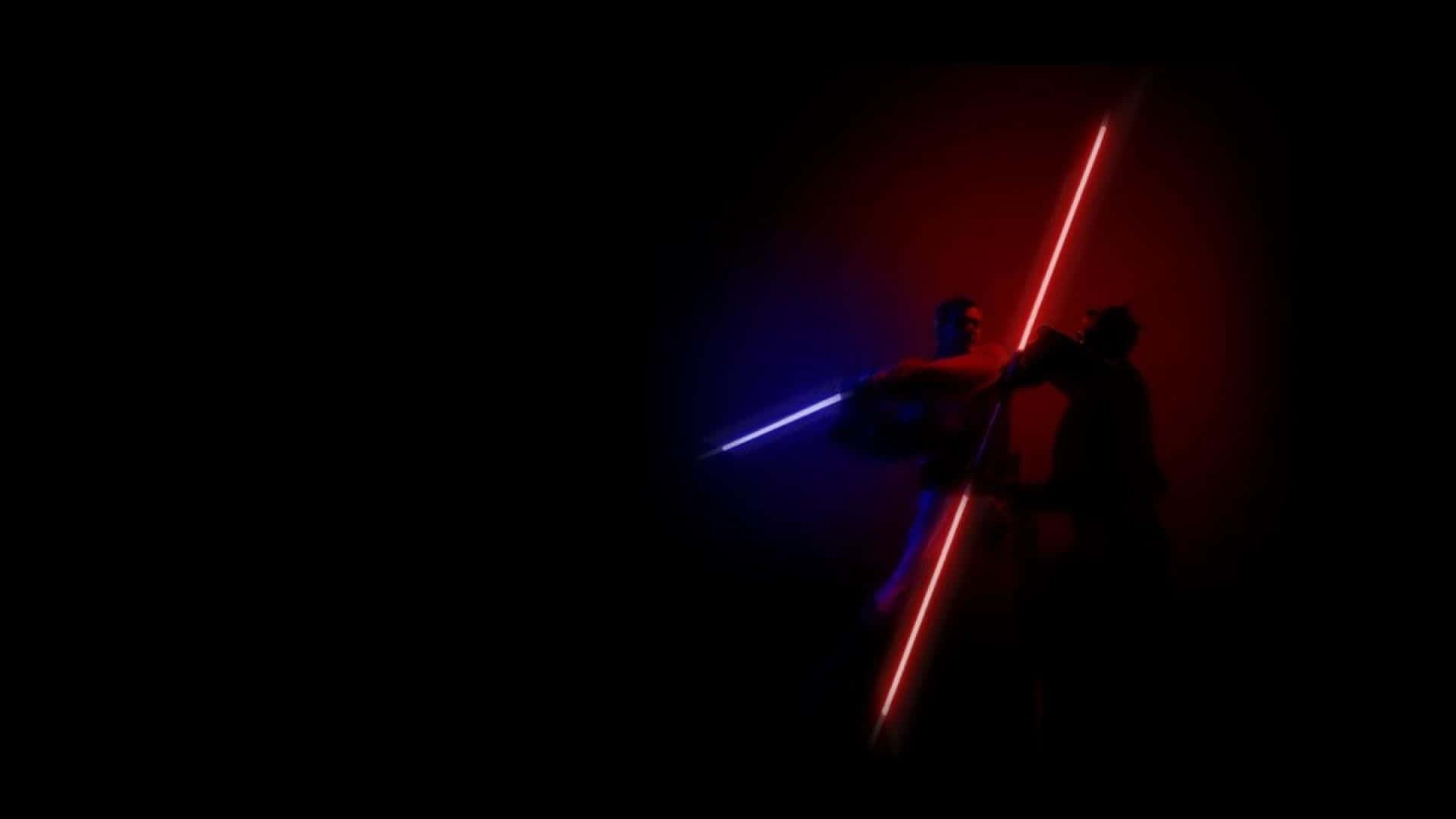 Lightsaber Duels 桌布 壁紙 — 兩個剪影人物喺黑暗背景中，帶有彩色光暈，用發光嘅藍色同紅色光劍交鋒。