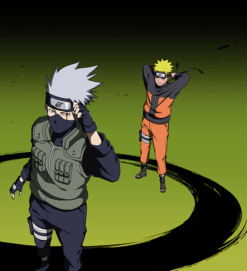 Kakashi And Naruto 桌布 壁紙 — 兩個動漫忍者角色站在一個發光的綠色圓圈中，下方有一條旋轉的黑色路徑。