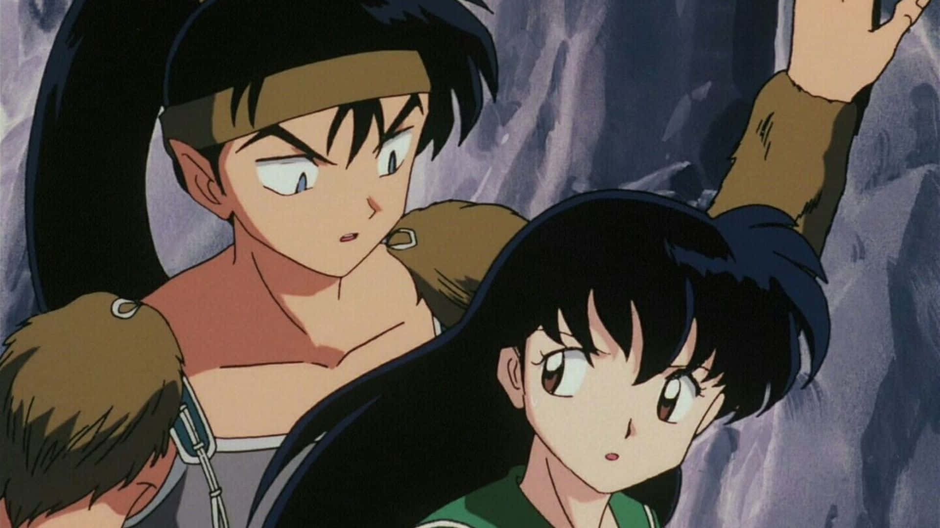 Inuyasha Koga 桌布 壁紙 — 兩個動漫角色帶著強烈的表情，在黑暗的岩石峭壁旁向上凝視。