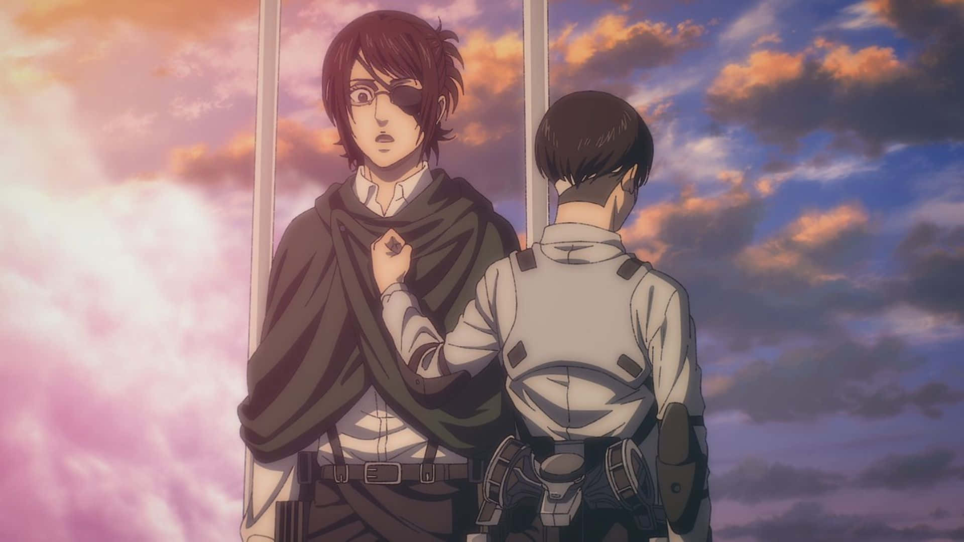 Attack On Titan Season 3 桌布 壁紙 — 兩個動漫角色站在高牆上，背景是充滿活力的日落天空，有粉紅色、橙色和紫色的雲彩。