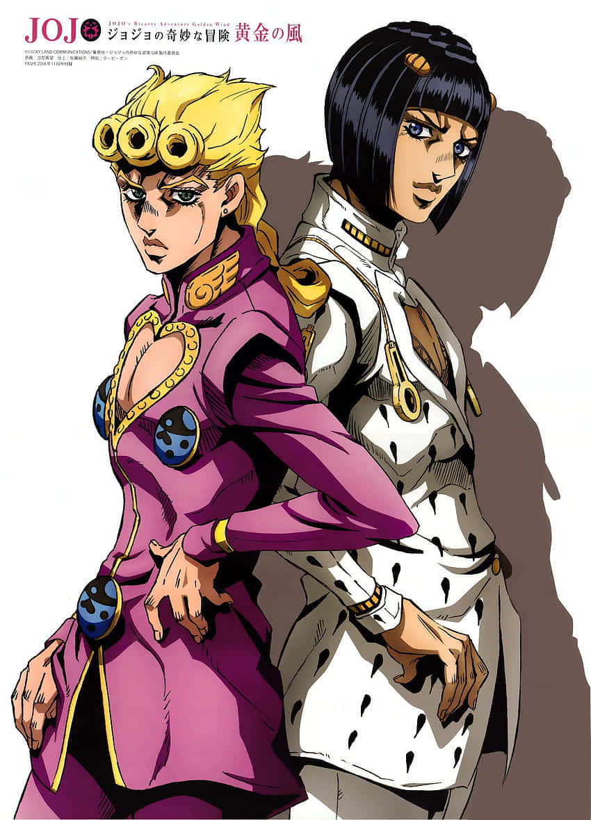 Golden Wind 桌布 壁紙 — 兩個動漫角色背對背站立，穿著大膽的紫色和白色服裝，帶有金色點綴，背景為純白色。