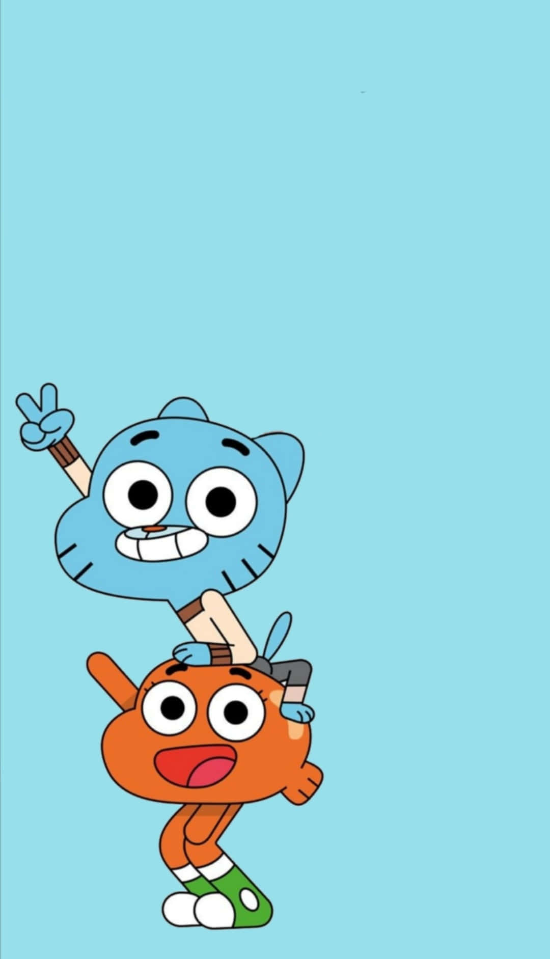 Gumball And Darwin 桌布 壁紙 — 兩個卡通角色，一個藍色一個橙色，一起站在純淺藍色背景前，藍色的那個在揮手。