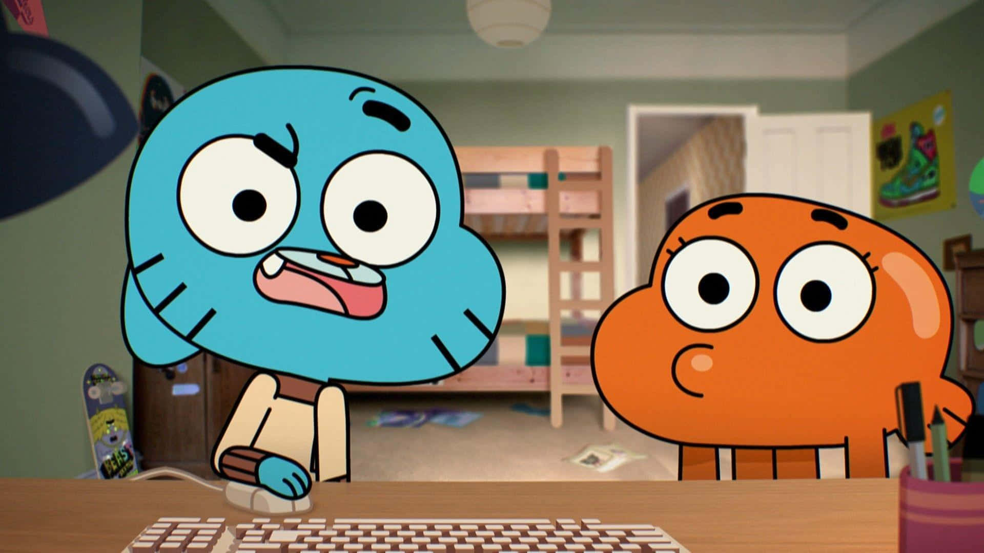 the amazing world of gumball 桌布 壁紙 — 兩個卡通角色睜大眼睛坐在雜亂臥室的書桌前，一個藍色一個橙色。