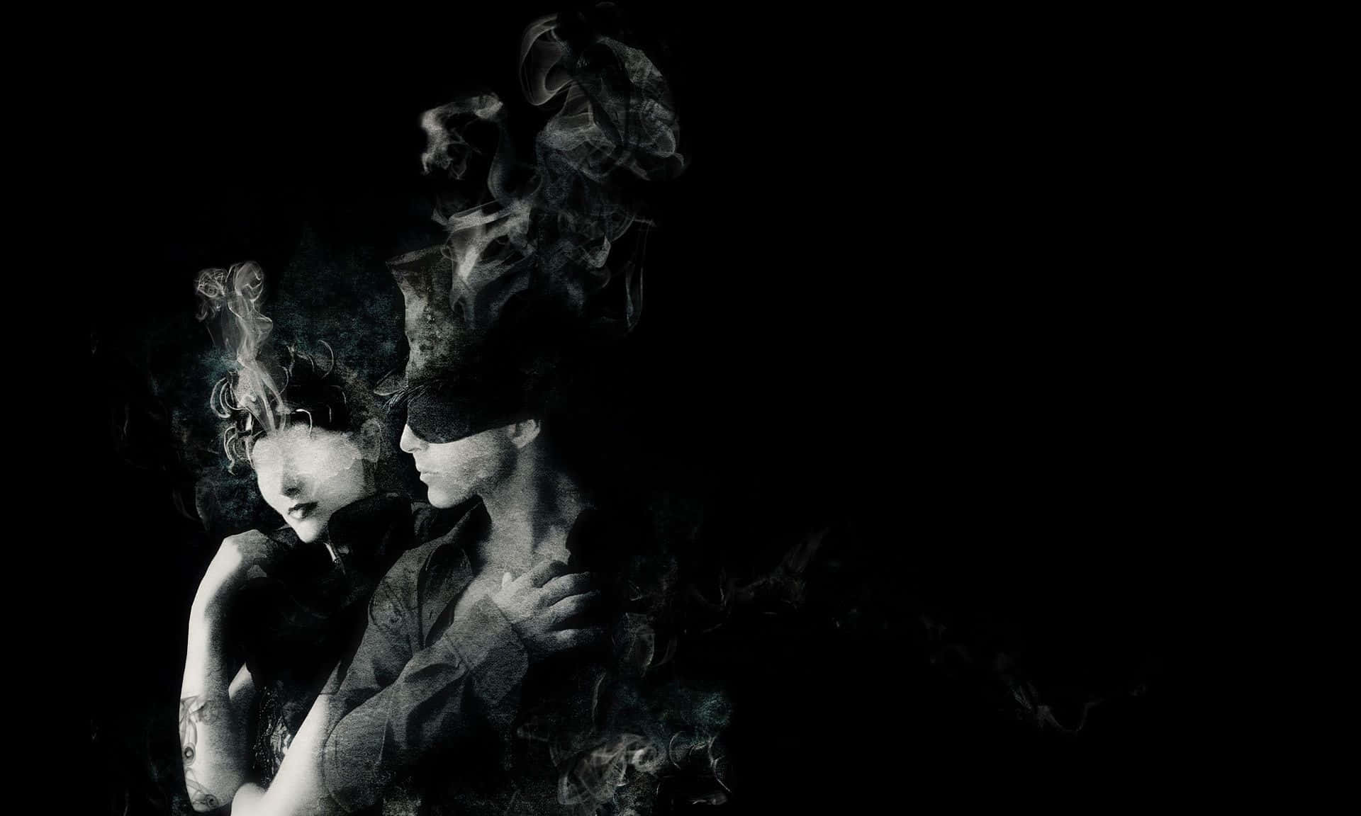Lovers 桌布 壁紙 — 兩個單色人物在黑色背景前擁抱，旋轉的煙霧從他們的頭頂升起。