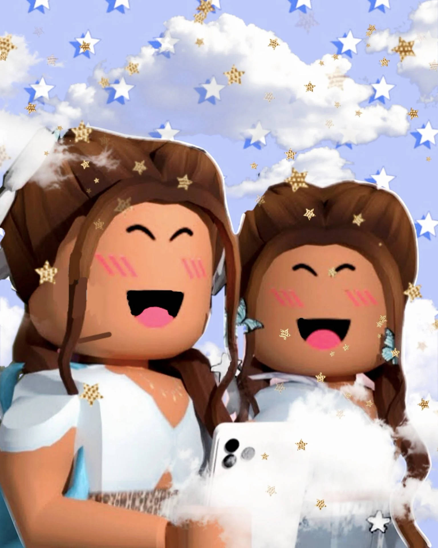 兩個微笑的Roblox角色，棕色頭髮和粉紅色臉頰，在星空和雲朵中。 — 開心 GIF 壁紙