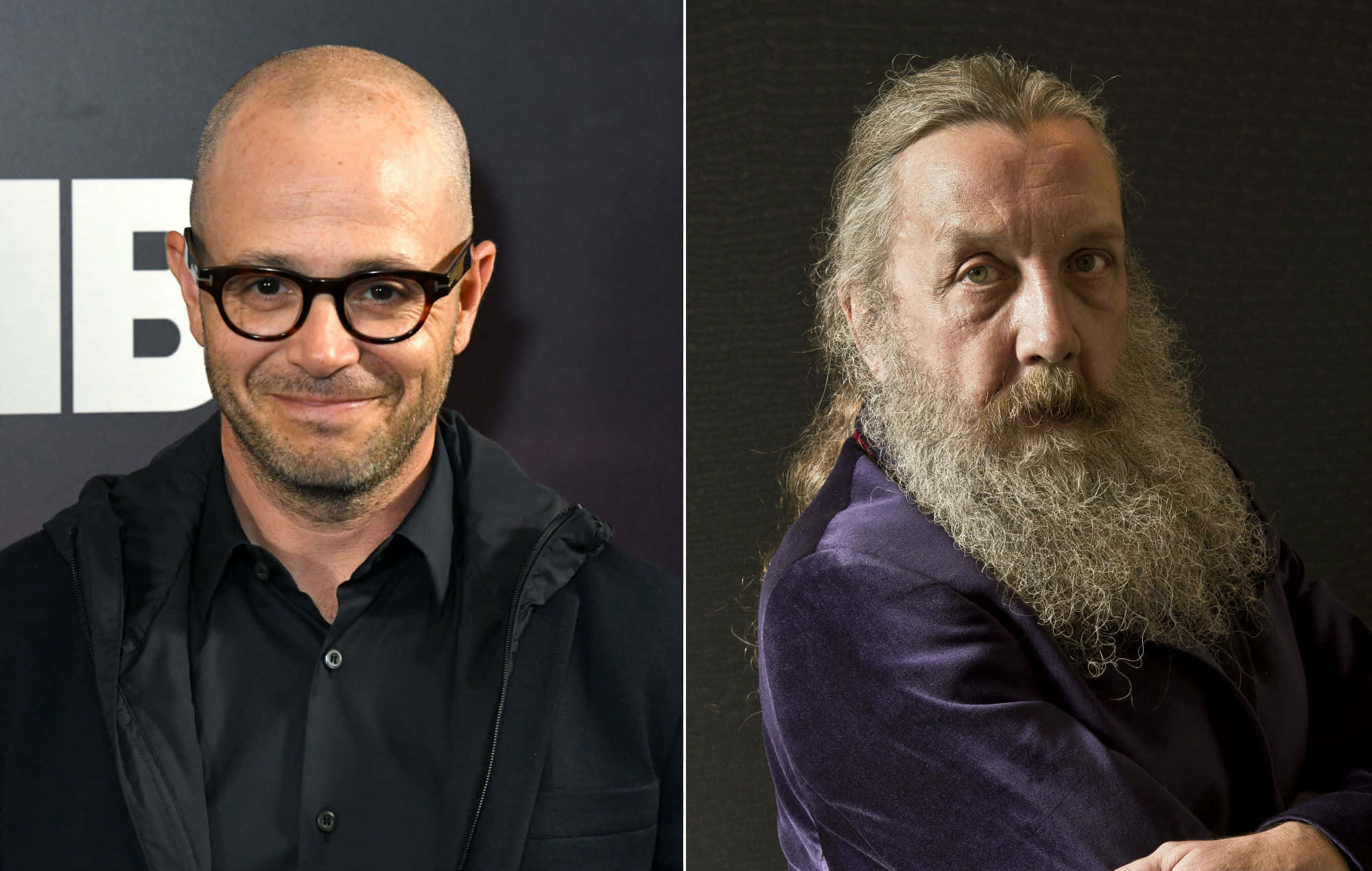 Alan Moore 桌布 壁紙 — 兩個男人的分割肖像，一個光頭戴眼鏡穿黑色，另一個留著長灰鬍鬚穿紫色天鵝絨。