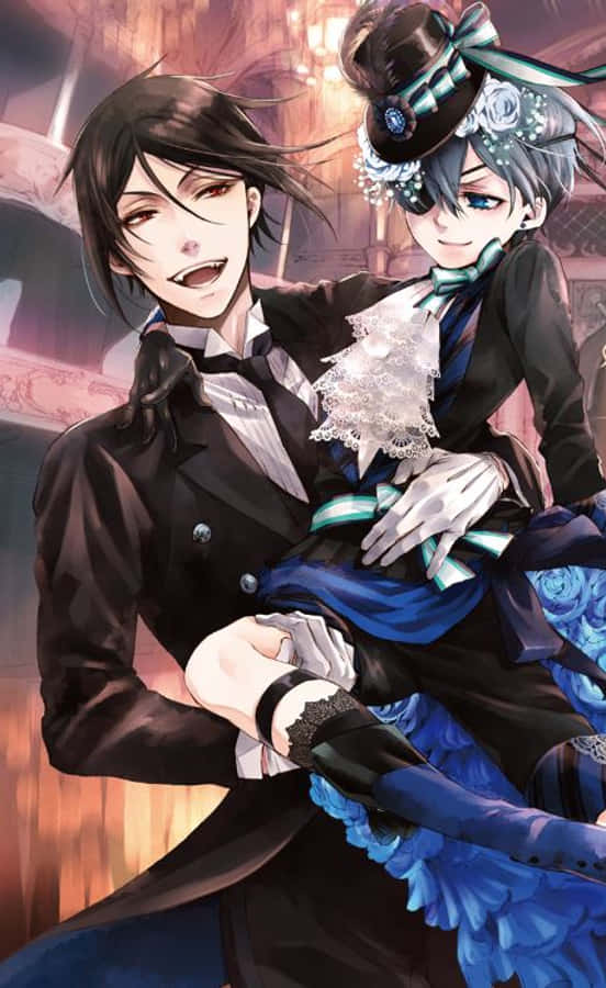 sebastian michaelis 桌布 壁紙 — 兩個穿著優雅正式服裝的動漫角色在一個裝飾華麗的豪華大廳中溫暖地擁抱。