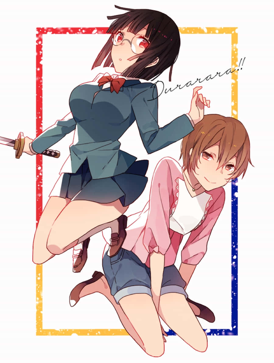 Anri Sonohara 桌布 壁紙 — 兩個穿著校服的動漫女孩在色彩繽紛的框架內動態擺姿勢，一個拿著劍，另一個微笑。