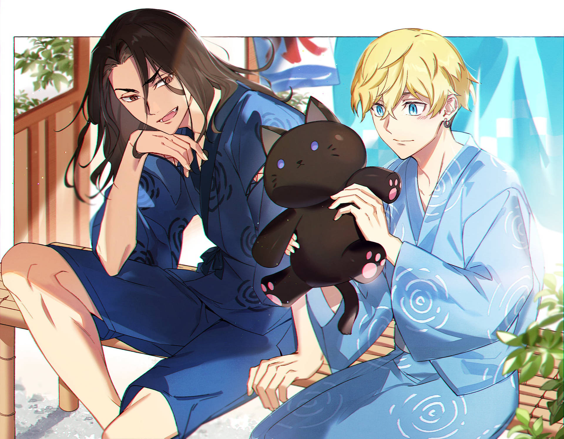 兩個穿著藍色浴衣的動漫男子在竹長椅上抱著一隻黑貓毛絨玩具。 — 動漫貓 GIF 壁紙