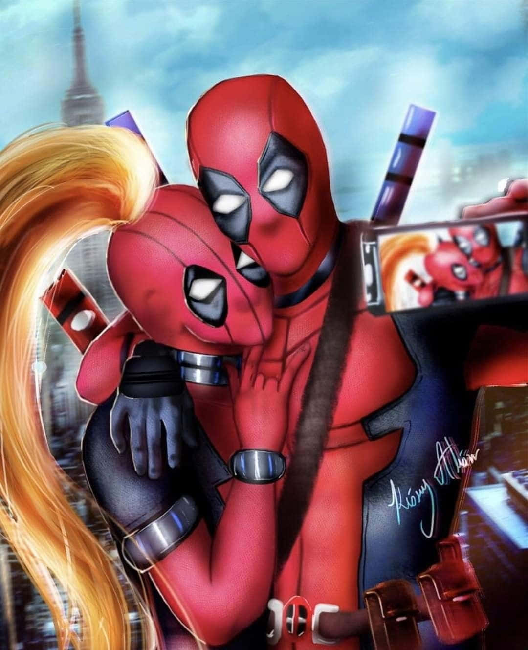 Lady Deadpool 桌布 壁紙 — 兩個身穿紅色套裝的死侍角色在模糊的城市天際線和高塔背景下擁抱自拍。