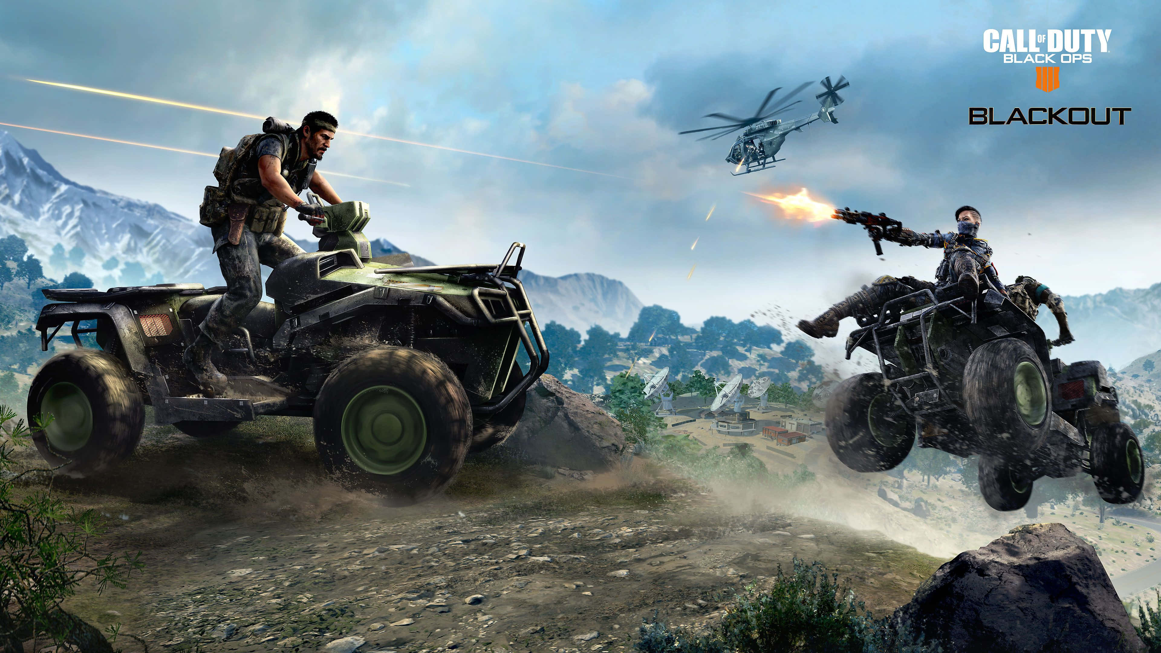 Call Of Duty Battles 桌布 壁紙 — 兩名士兵駕駛堅固的ATV穿越山地地形，同時一架直升機在上方開火，呈現高強度的戰鬥場景。