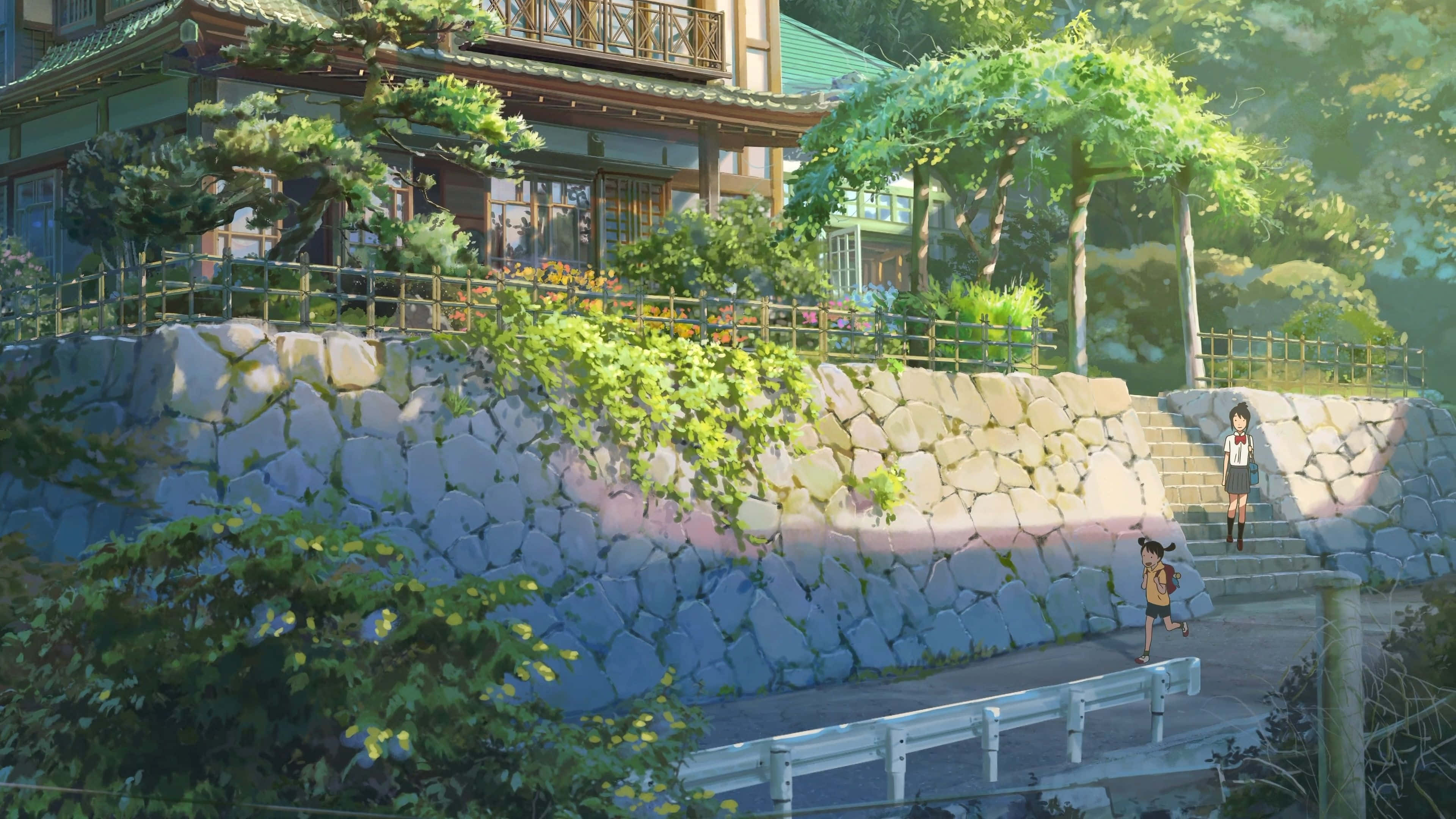 Makoto Shinkai 桌布 壁紙 — 兩名女學生在斑駁的陽光下，沿著傳統木屋附近長滿青苔的擋土牆旁的石階上行。