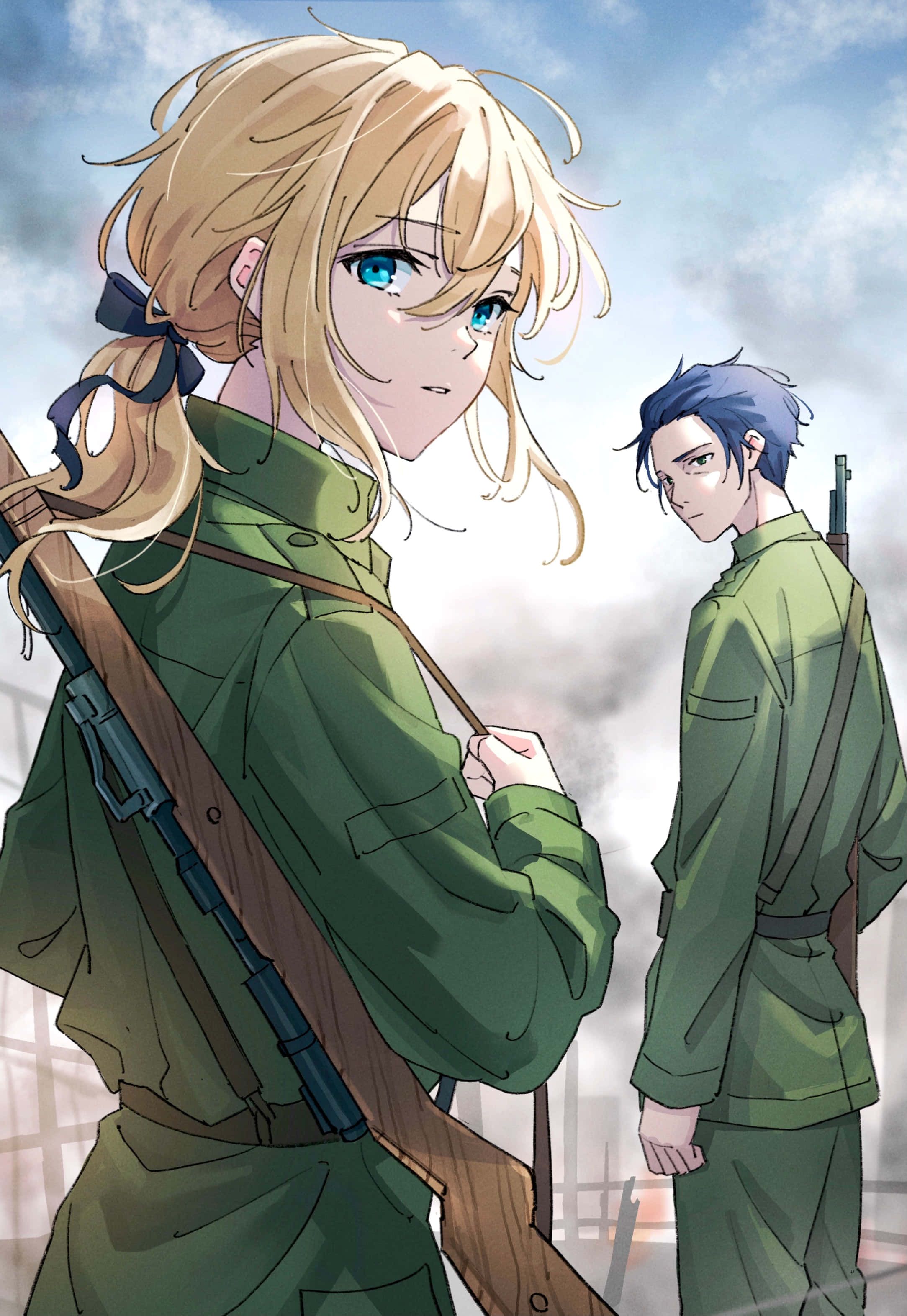 Gilbert Bougainvillea 桌布 壁紙 — 兩名身穿綠色制服的動漫士兵站在煙霧中，一名金髮持步槍向前看，另一名藍髮轉身離開，天空多雲。
