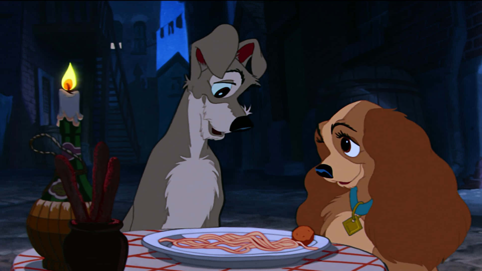 lady and the tramp 桌布 壁紙 — 兩隻動畫狗在黑暗的城市小巷中共享燭光浪漫晚餐。