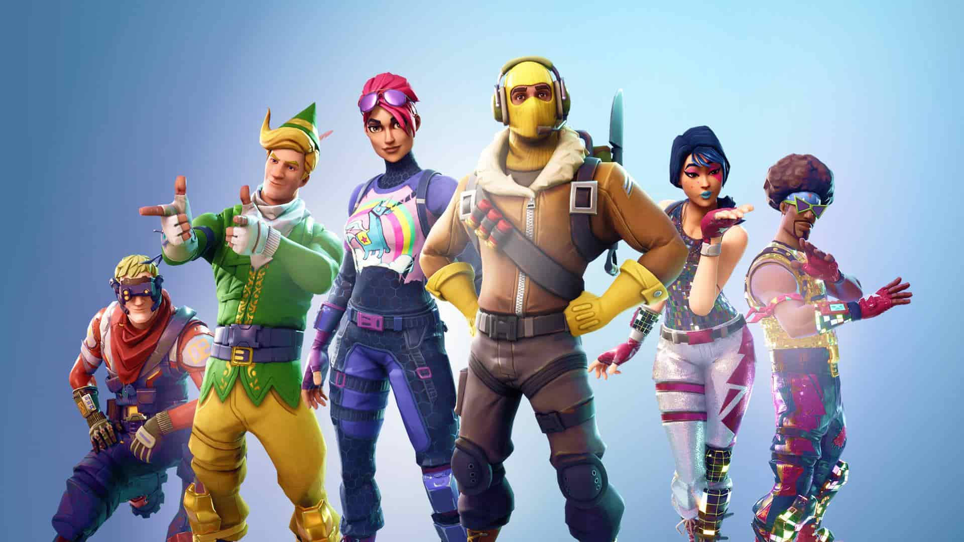 Fortnite 造型 桌布 壁紙 — 六個色彩繽紛的Fortnite角色穿著鮮豔服裝，在柔和的藍色漸變背景前自信地擺姿勢。