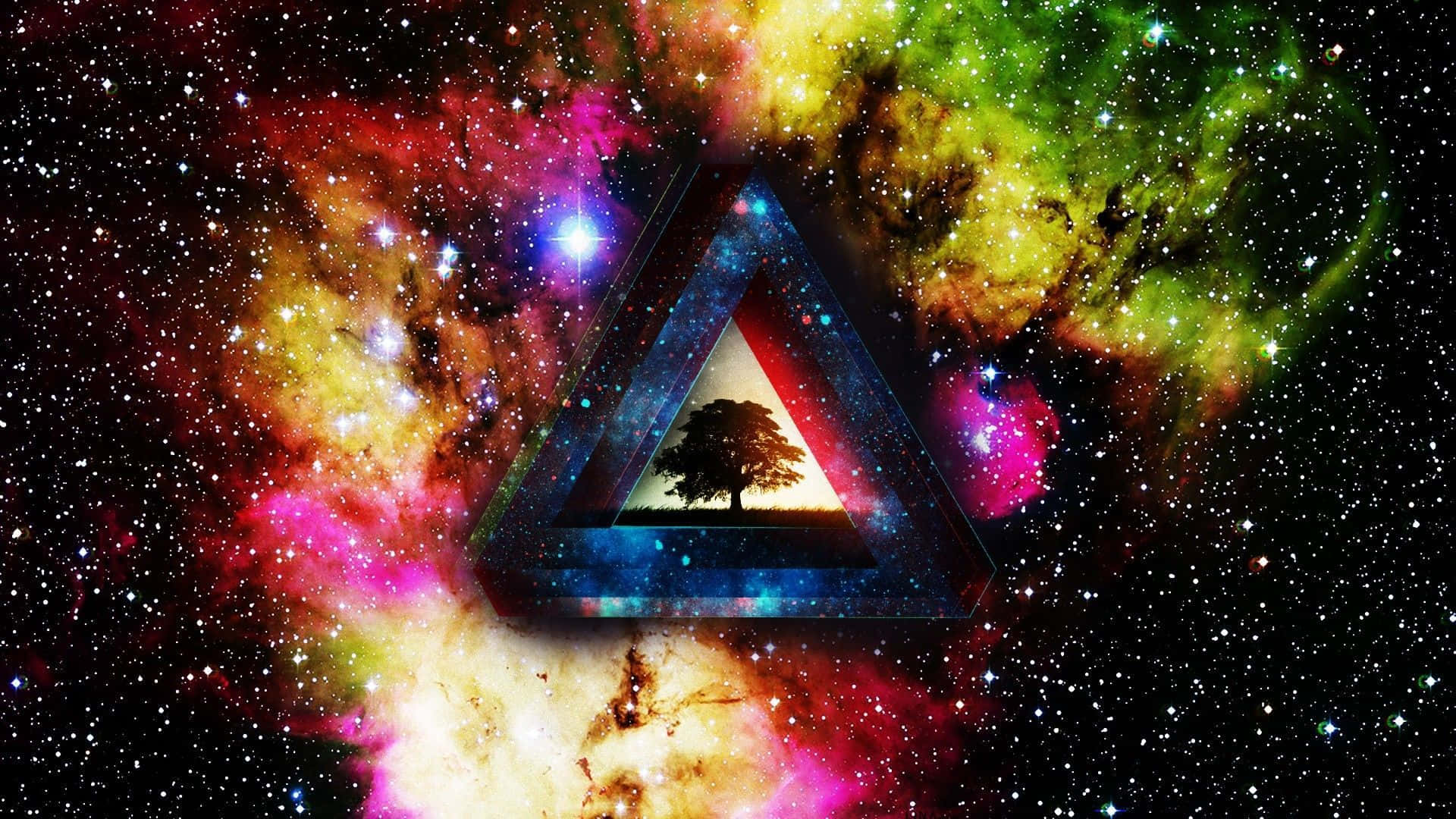 冒險靈魂行於壯麗山徑 壁紙 — 一個發光的宇宙三角形框住一棵孤獨的樹，背景是充滿星星和旋轉色彩的 vibrant 星雲。