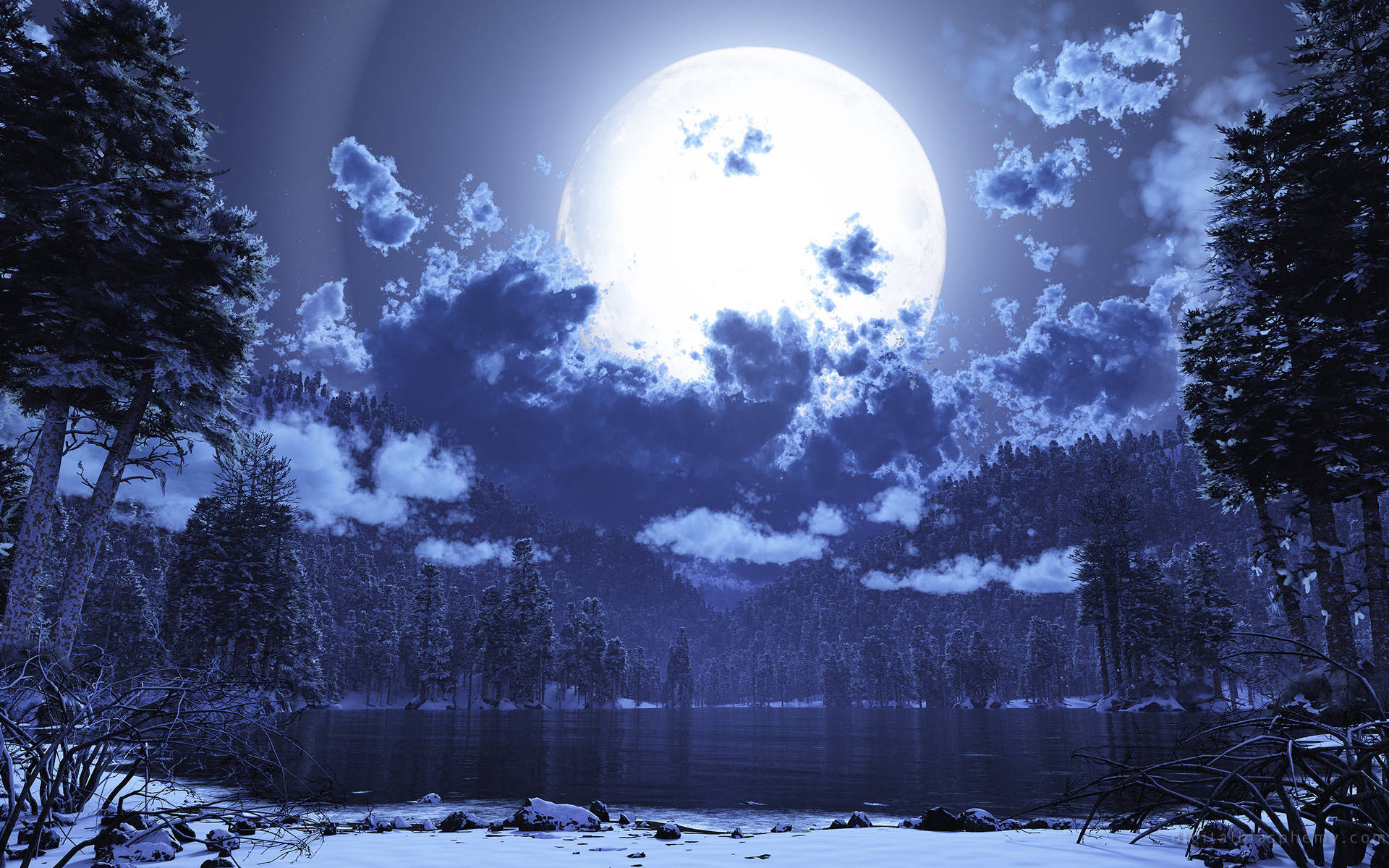 冬夜明月天際 壁紙 — 雪覆蓋的森林湖泊，上方懸掛著巨大的發光月亮，戲劇性的雲層投射出空靈的藍光。