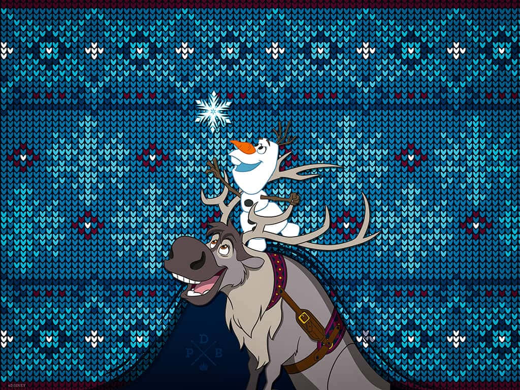 冰雪奇緣 Olaf 騎乘 Sven 毛衣設計 壁紙 — 奧拉夫騎著馴鹿斯文，背景是帶有雪花和心形的節日藍色針織毛衣圖案。