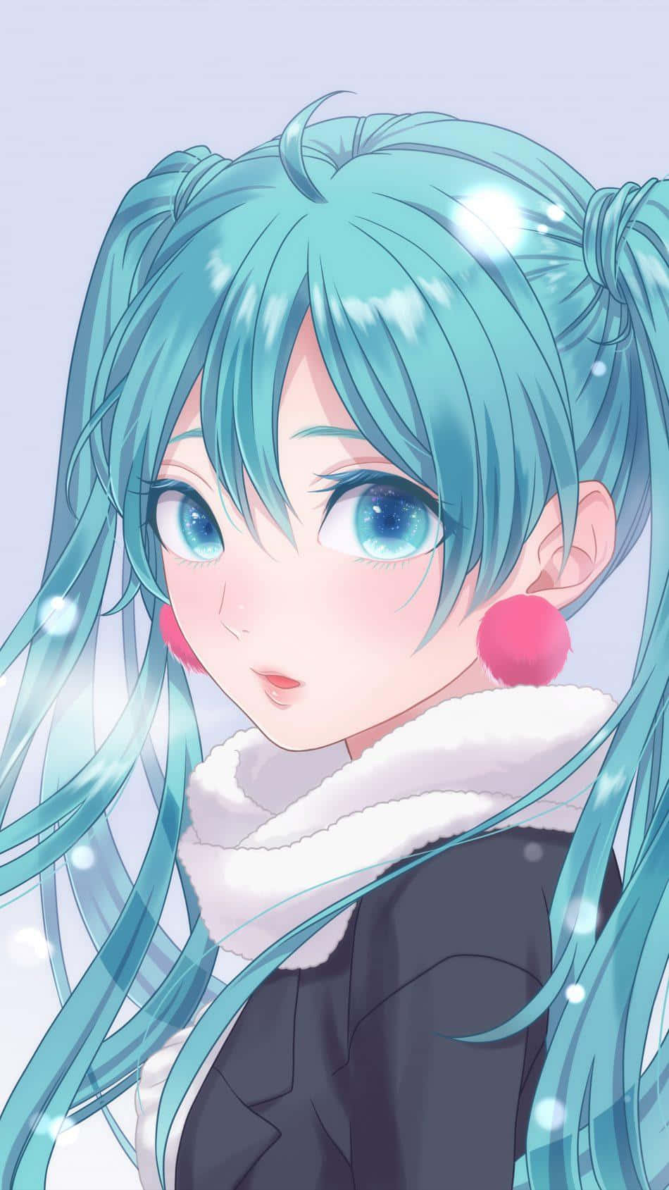 初音未來可愛動漫少女肖像手機壁紙 壁紙 — 動畫女孩，擁有藍綠色雙馬尾和粉紅色絨球耳環，在雪景背景下溫柔微笑。
