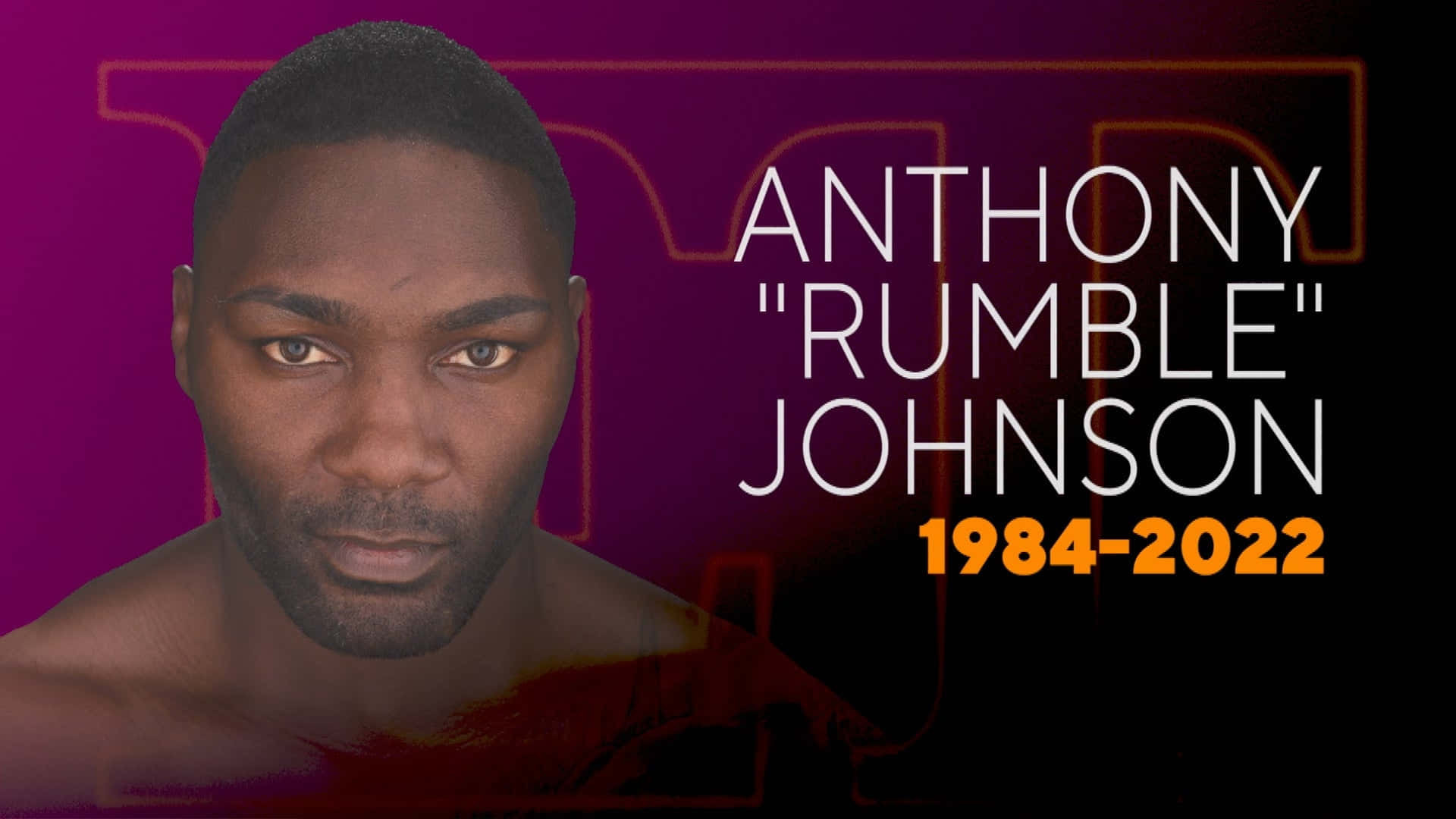 前UFC冠軍安東尼·約翰遜紀念海報 壁紙 — Anthony Rumble Johnson 的莊嚴肖像，背景為充滿活力的紫色和橙色圖形，並顯示他的名字和壽命。