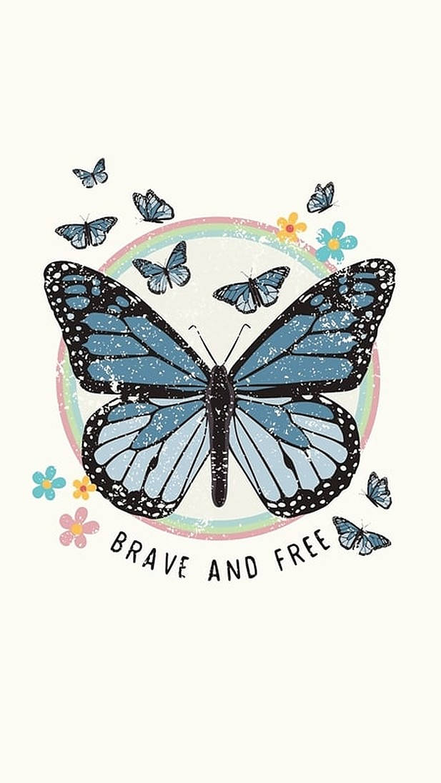 一幅帶有彩虹和花朵的藍色蝴蝶插圖，上面寫著 brave and free。