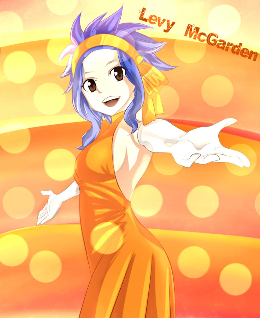 Levy Mcgarden 桌布 壁紙 — 動漫女孩，藍色尖刺頭髮，黃色頭帶，穿著橙色連衣裙，在發光的散景背景下溫暖微笑。