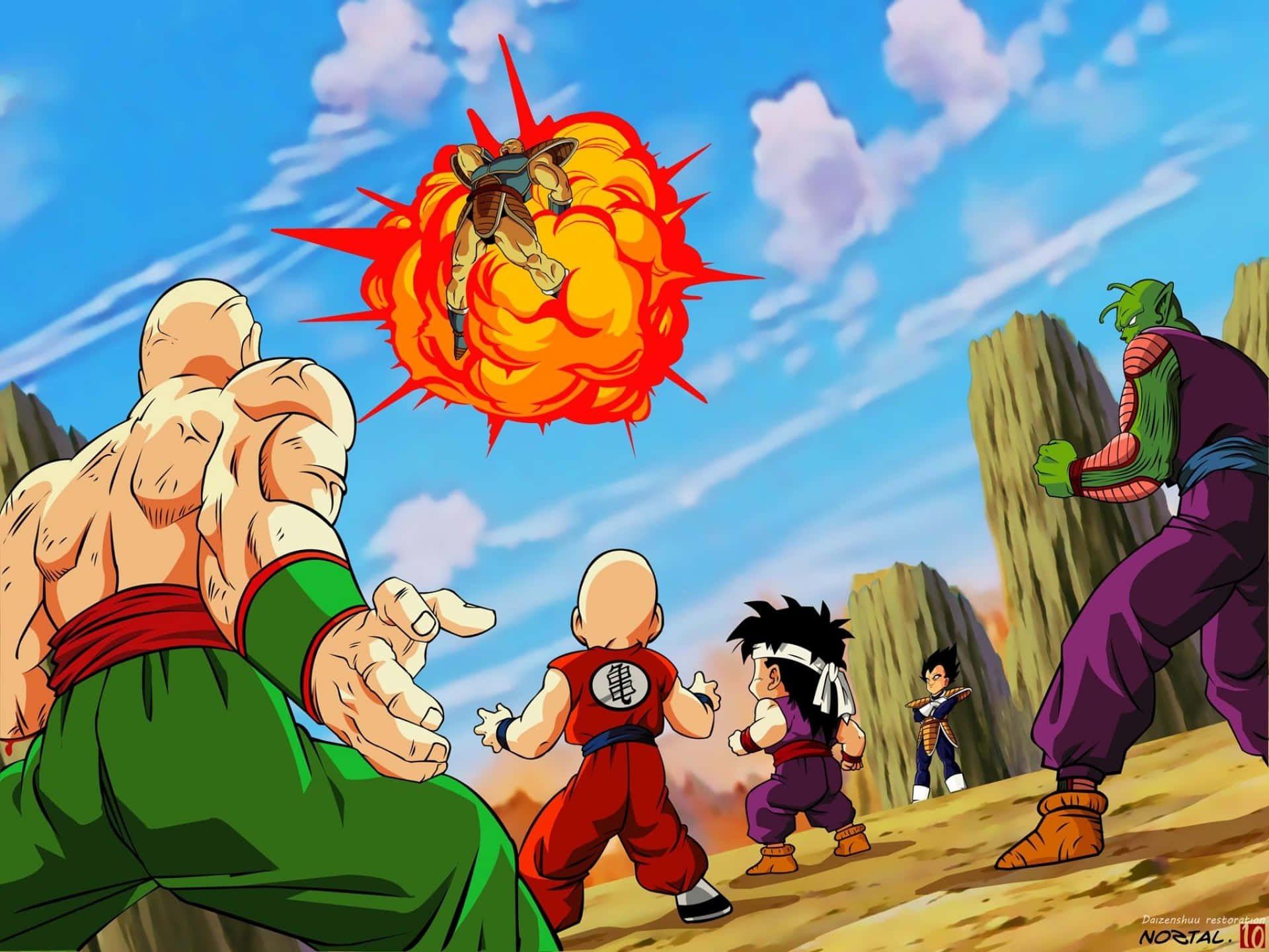 Chiaotzu 桌布 壁紙 — 動漫戰士在岩石懸崖上戰鬥，其中一人在半空中爆炸，背景是充滿活力的天空和戲劇性的雲彩。
