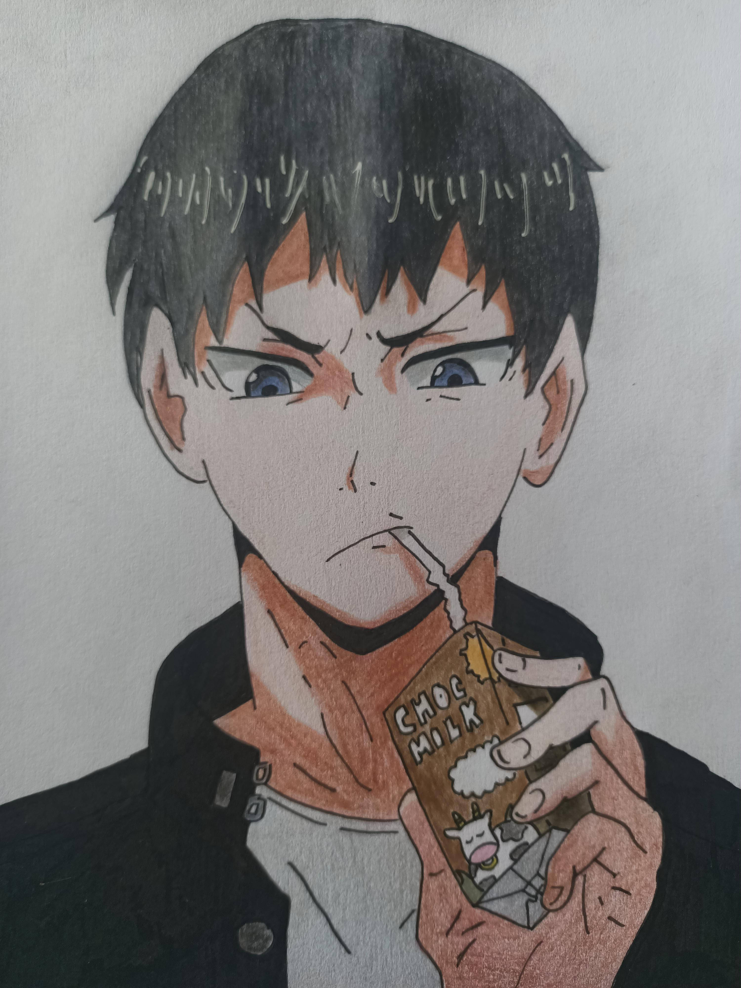 動漫畫家繪製影山飛雄 壁紙 — 一幅動漫風格插圖，描繪一位黑髮藍眼的年輕男子，正以強烈的表情從 'CHOE MILK' 紙盒中飲用。