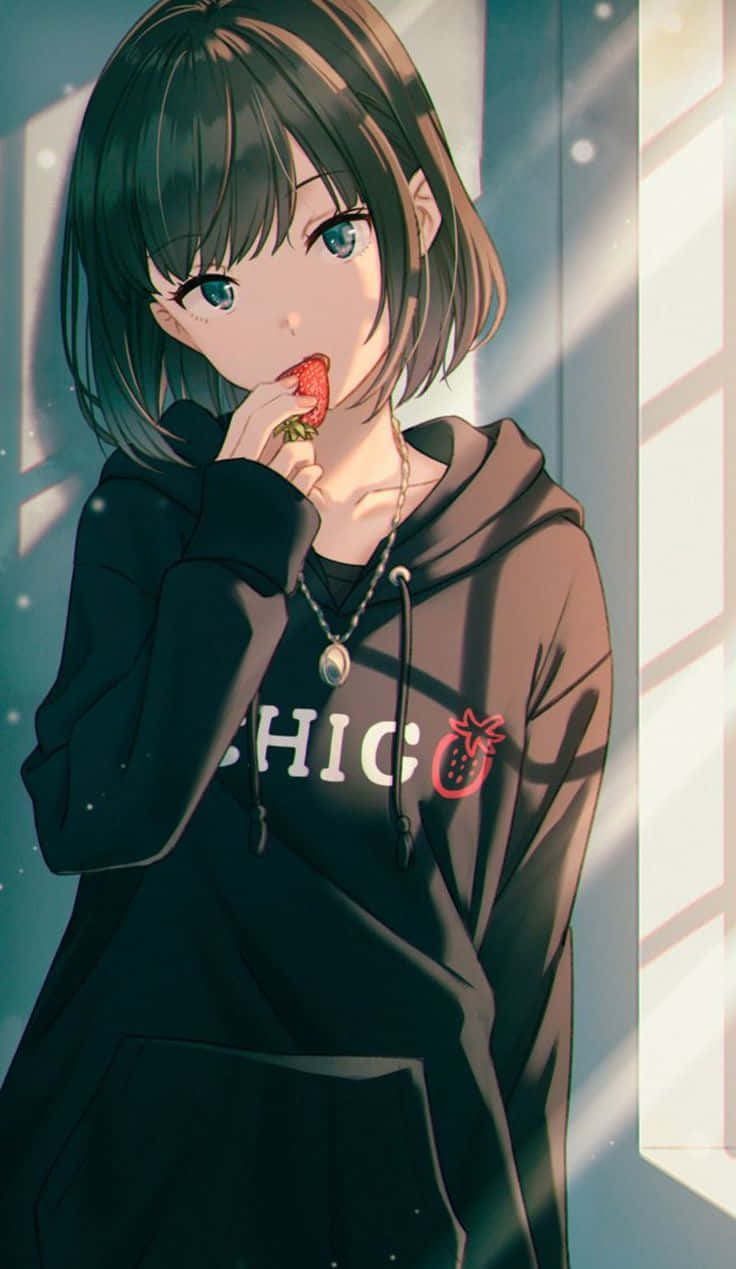 穿連帽衫的動漫女孩在窗邊吃草莓，陽光照射