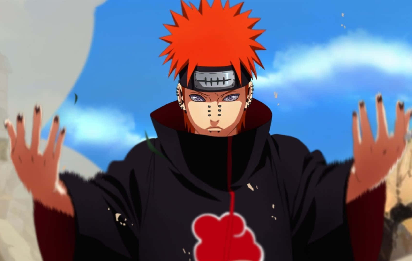 Akatsuki Pain 桌布 壁紙 — 動漫角色，紅色尖刺頭髮，黑色斗篷，雙手張開，站在明亮的藍天下。