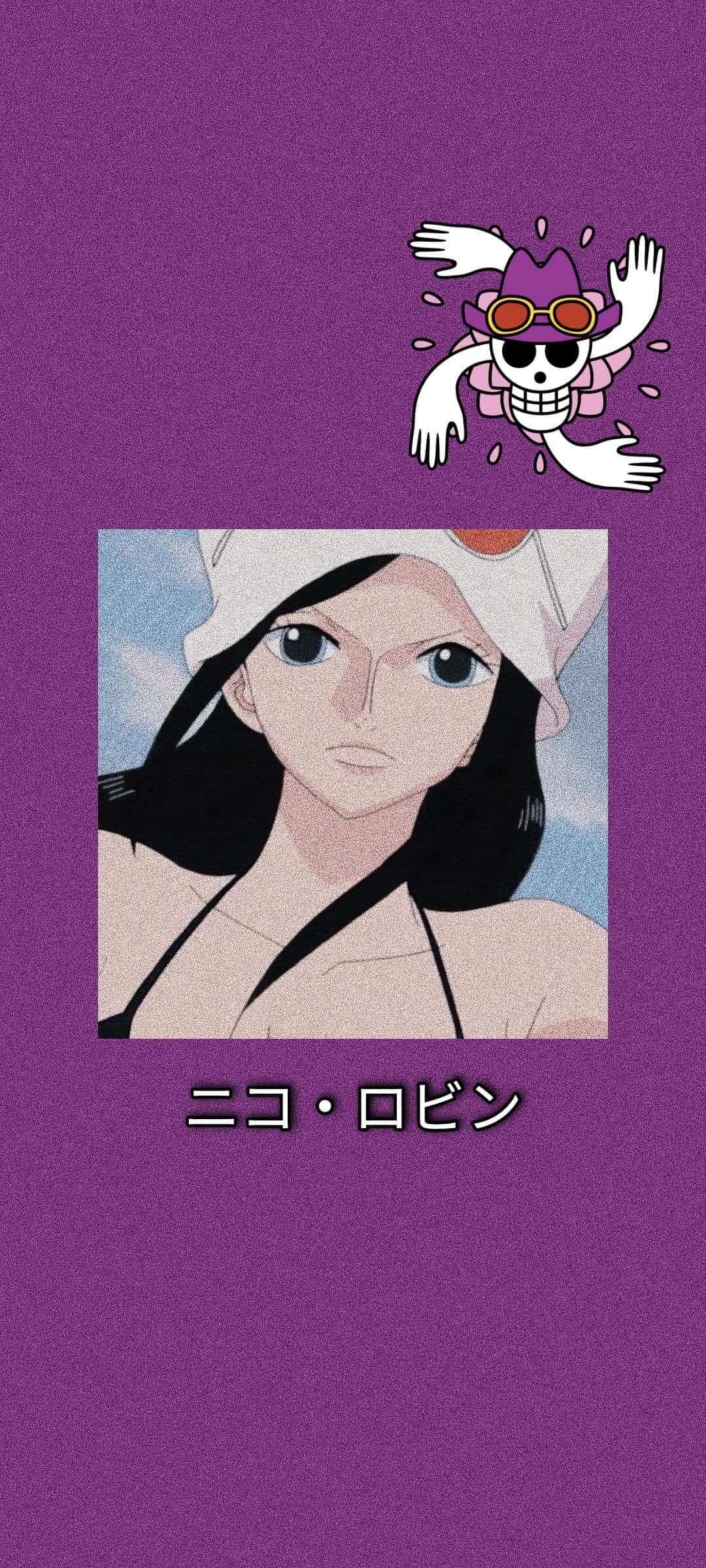 Nico Robin 桌布 壁紙 — 動漫角色妮歌·魯賓，深色頭髮，戴白色帽子，紫色背景，上方有她的骷髏船員標誌。