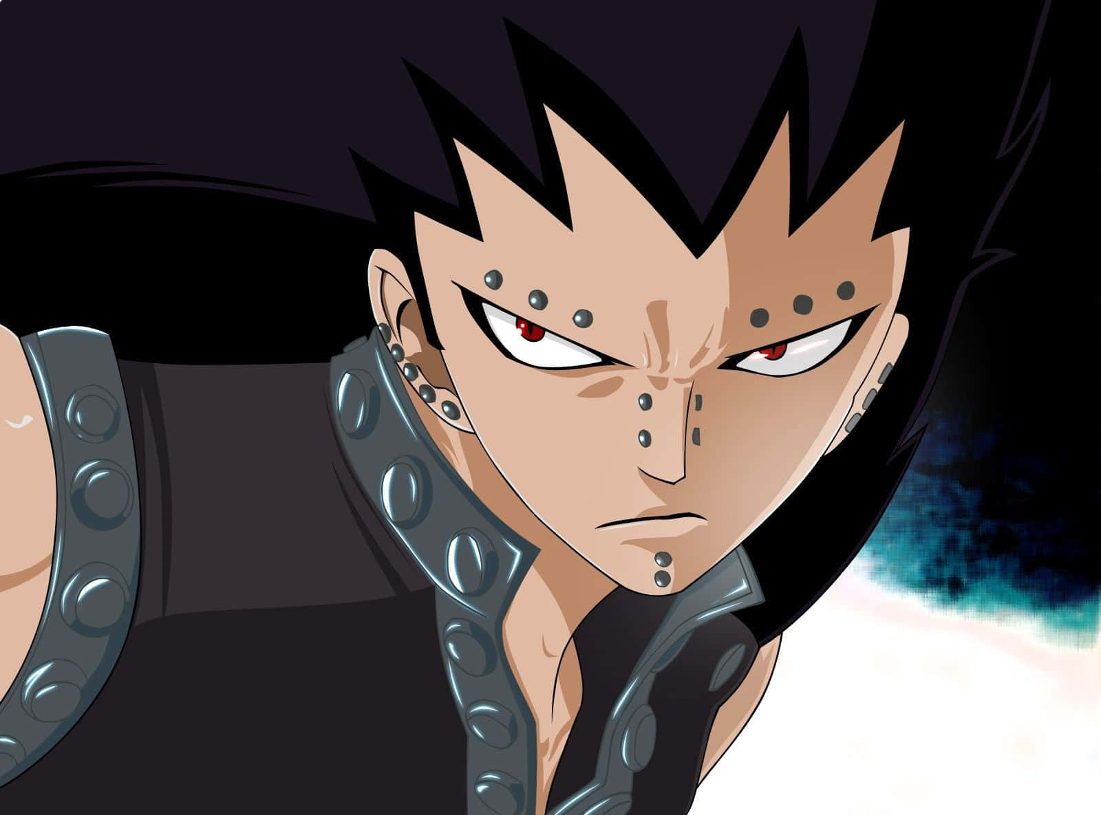 Gajeel Redfox 桌布 壁紙 — 動漫角色特寫，擁有刺狀黑髮和紅色眼睛，戴著深色裝甲領。