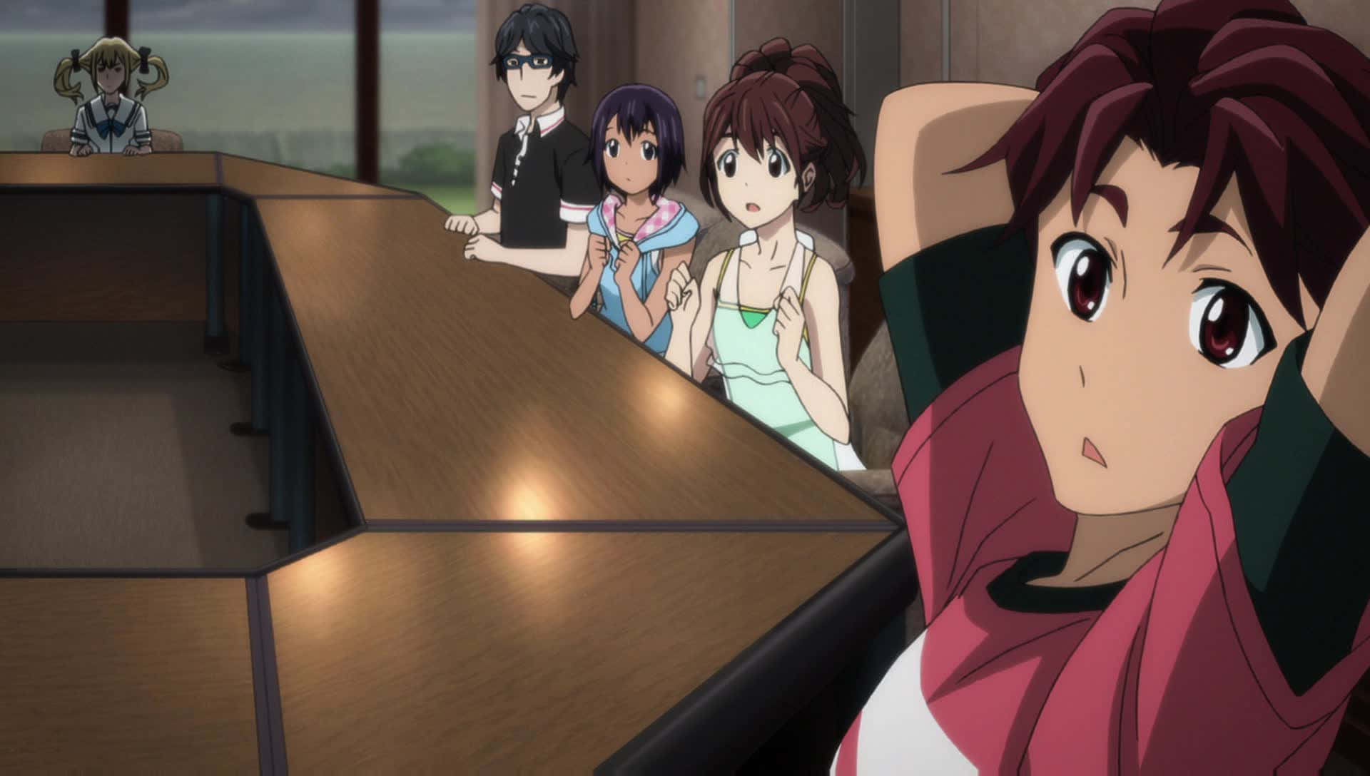 Nae Tennouji 桌布 壁紙 — 動漫角色聚集在一張木桌周圍，房間光線溫暖，有大窗戶顯示遠方風景。