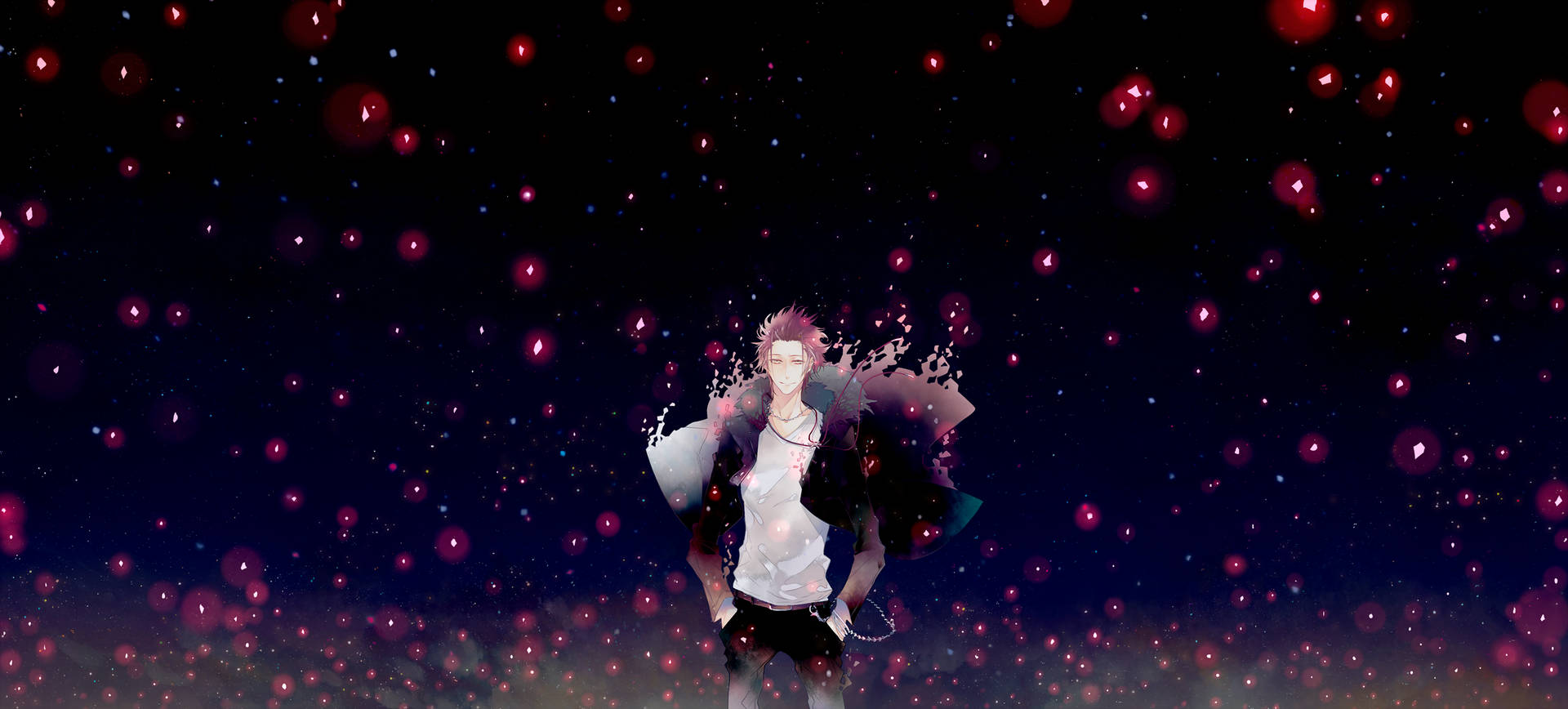 動畫《K》Mikoto Suoh 燃燒光點背景 壁紙 — 一個風格化的動漫角色，粉紅色頭髮，站在黑暗宇宙背景中漂浮的紅色粒子之間。