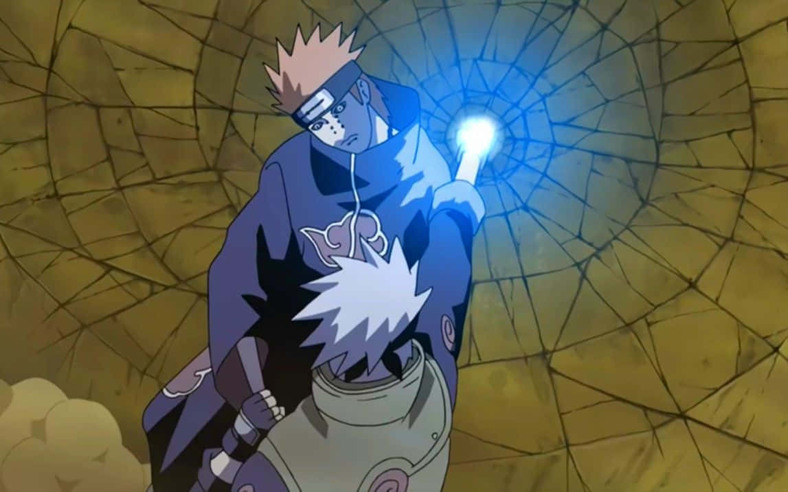 Kakashi And Pain 桌布 壁紙 — 動畫角色鳴人穿著藍色斗篷，透過裂開的金色地面引導發光的藍色查克拉。