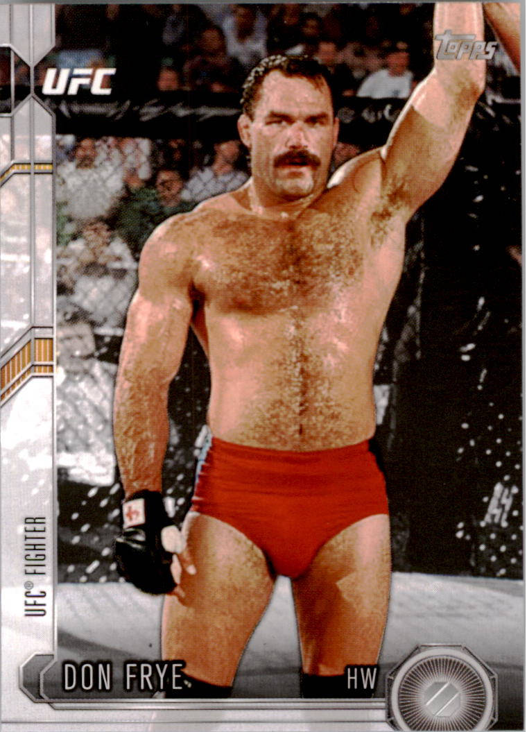 勝利的唐·弗萊高舉手臂慶祝 壁紙 — UFC拳手Don Frye在八角籠內經過一場艱苦的勝利後，勝利地舉起手臂。