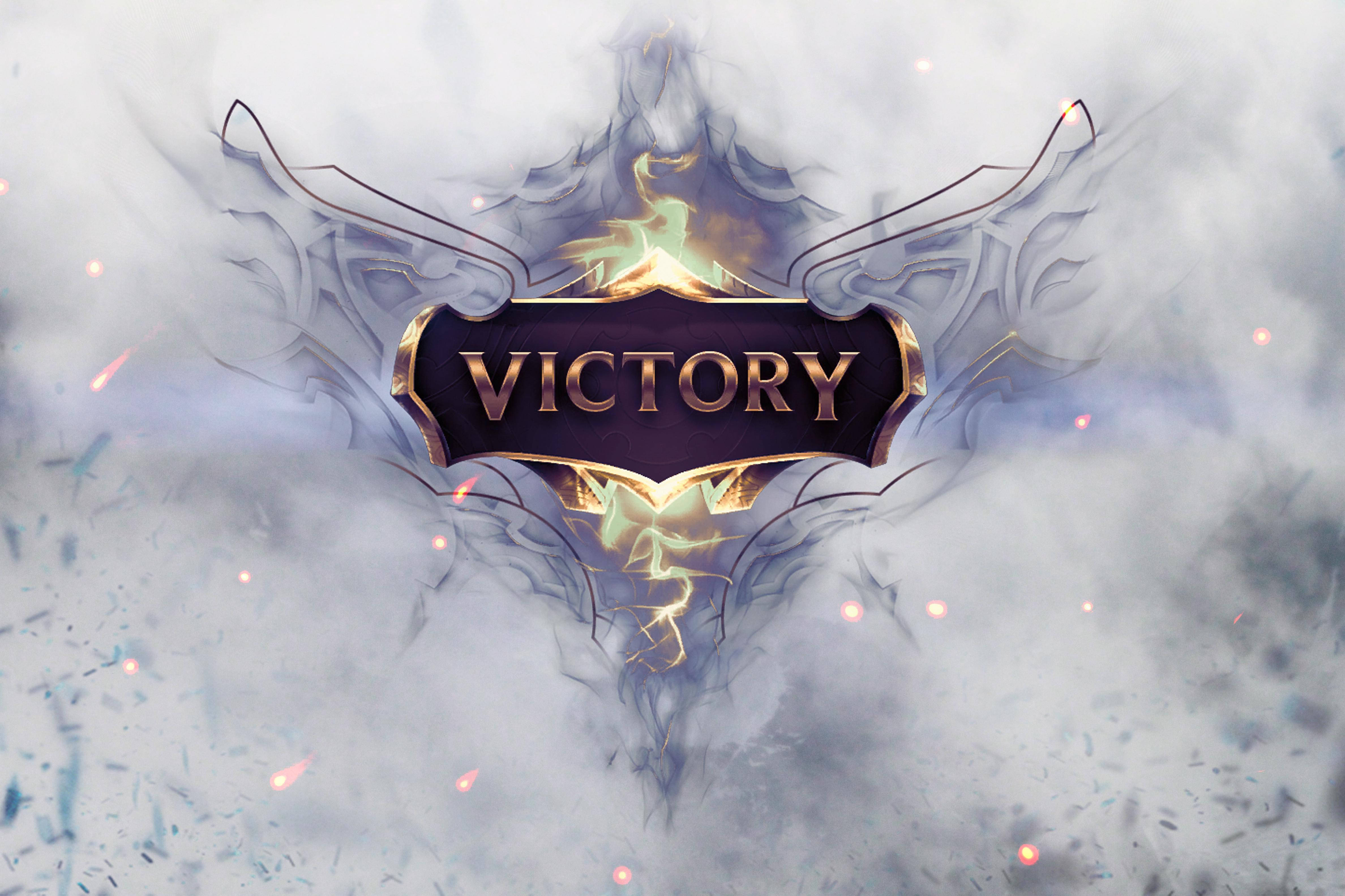 勝利紫調美學 壁紙 — 一個發光金色「VICTORY」標誌，帶有華麗翅膀，從旋轉的迷霧和火花中浮現。