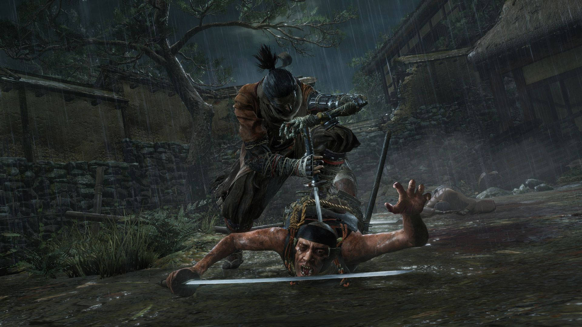 武士戰士在雨中的日本村莊庭院中殺死敵人。